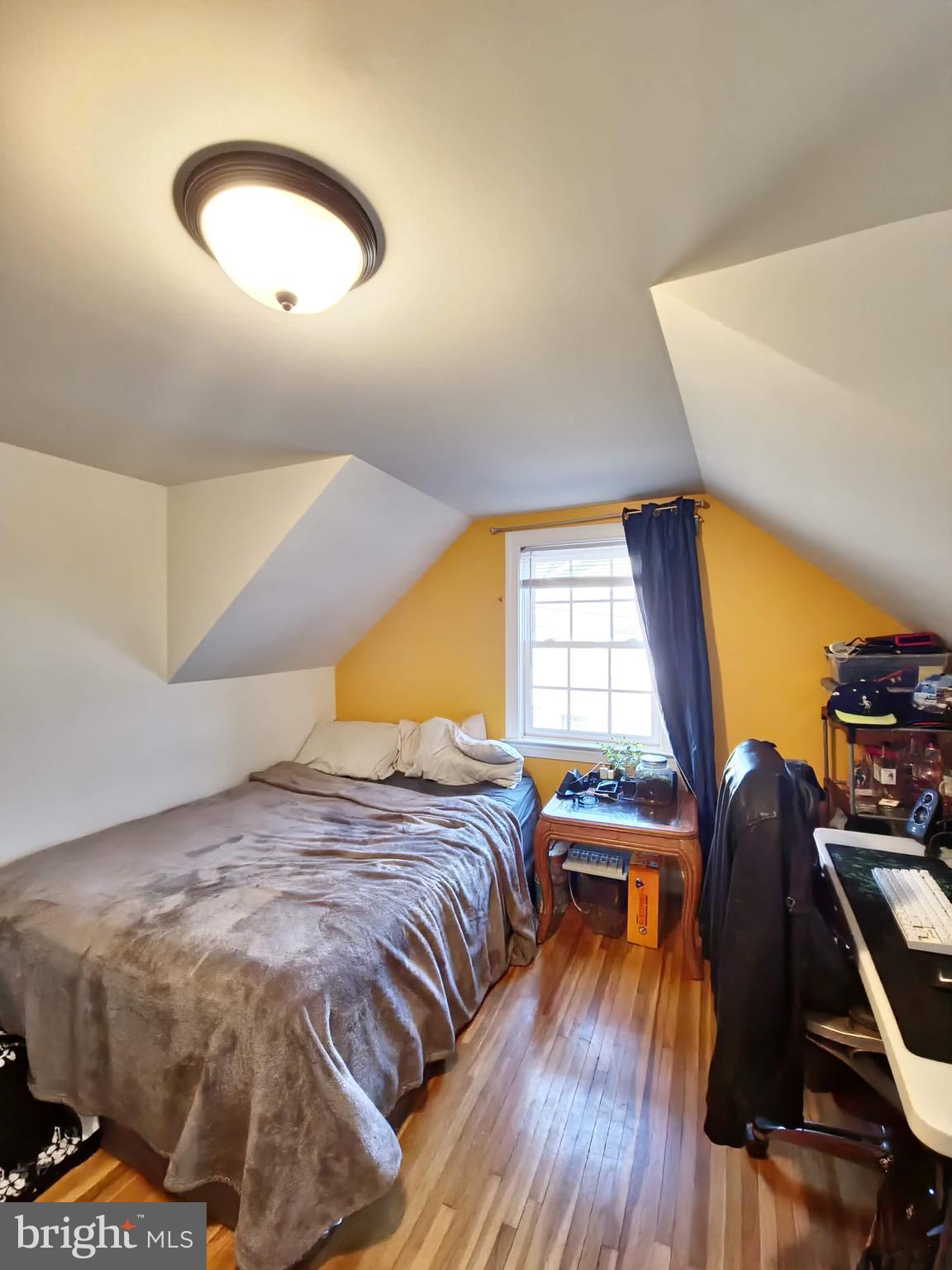 FOXHILLS - Residential