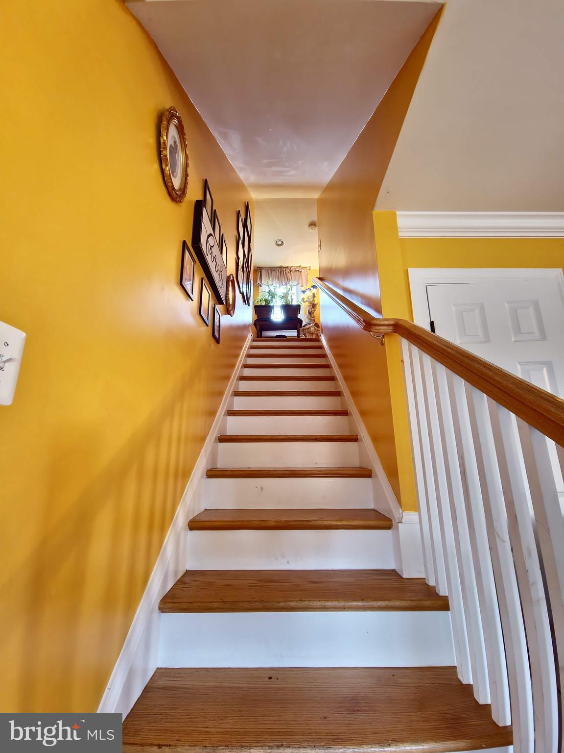 FOXHILLS - Residential