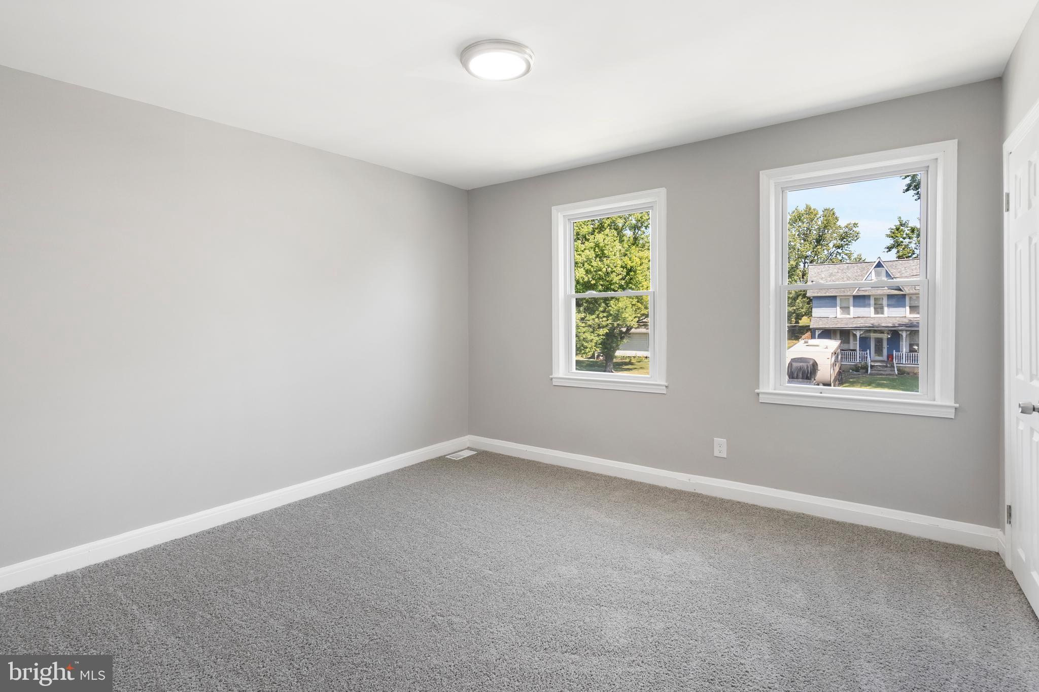 PHILADELPHIA HEIGHTS - Residential