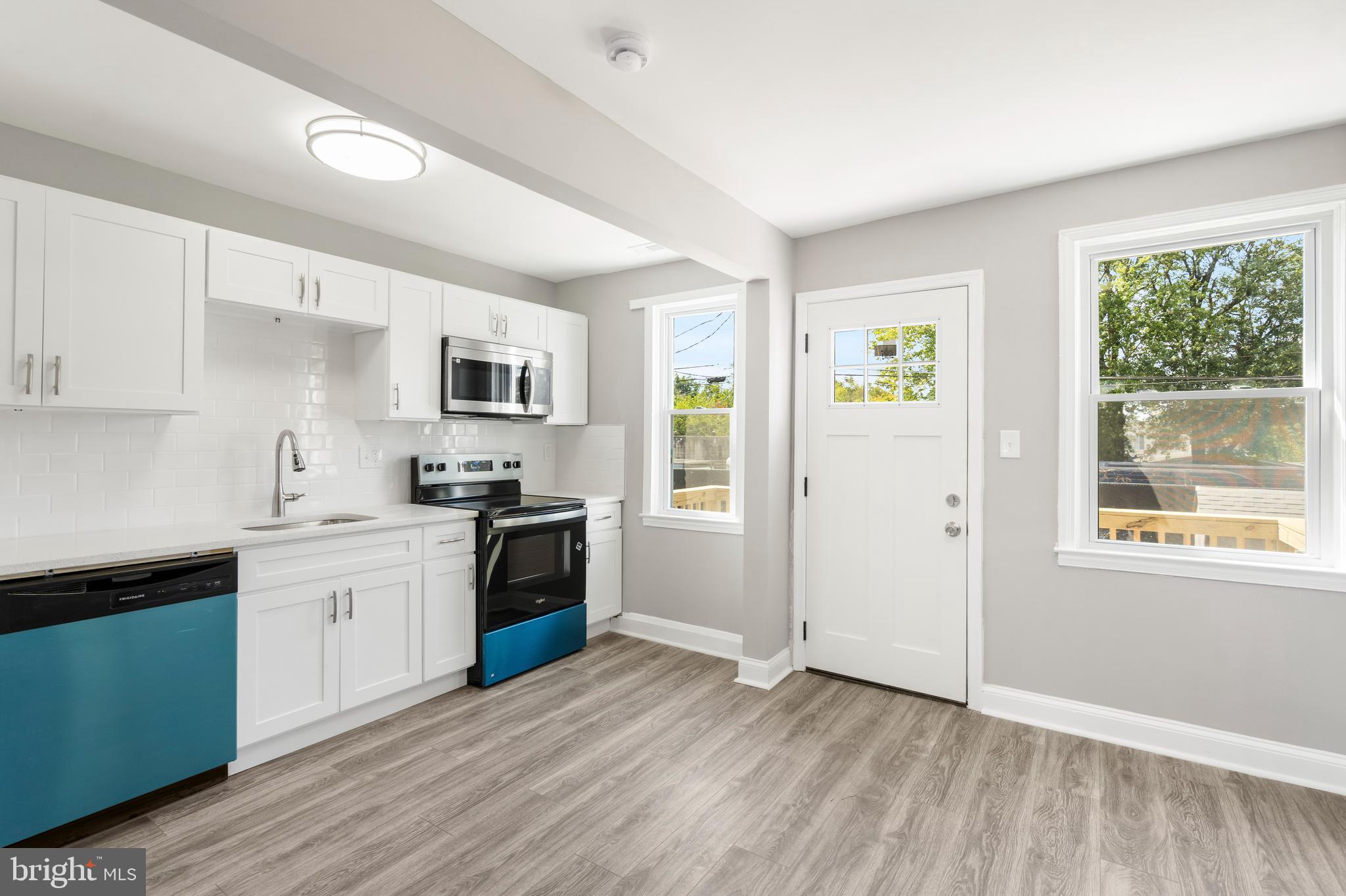 PHILADELPHIA HEIGHTS - Residential