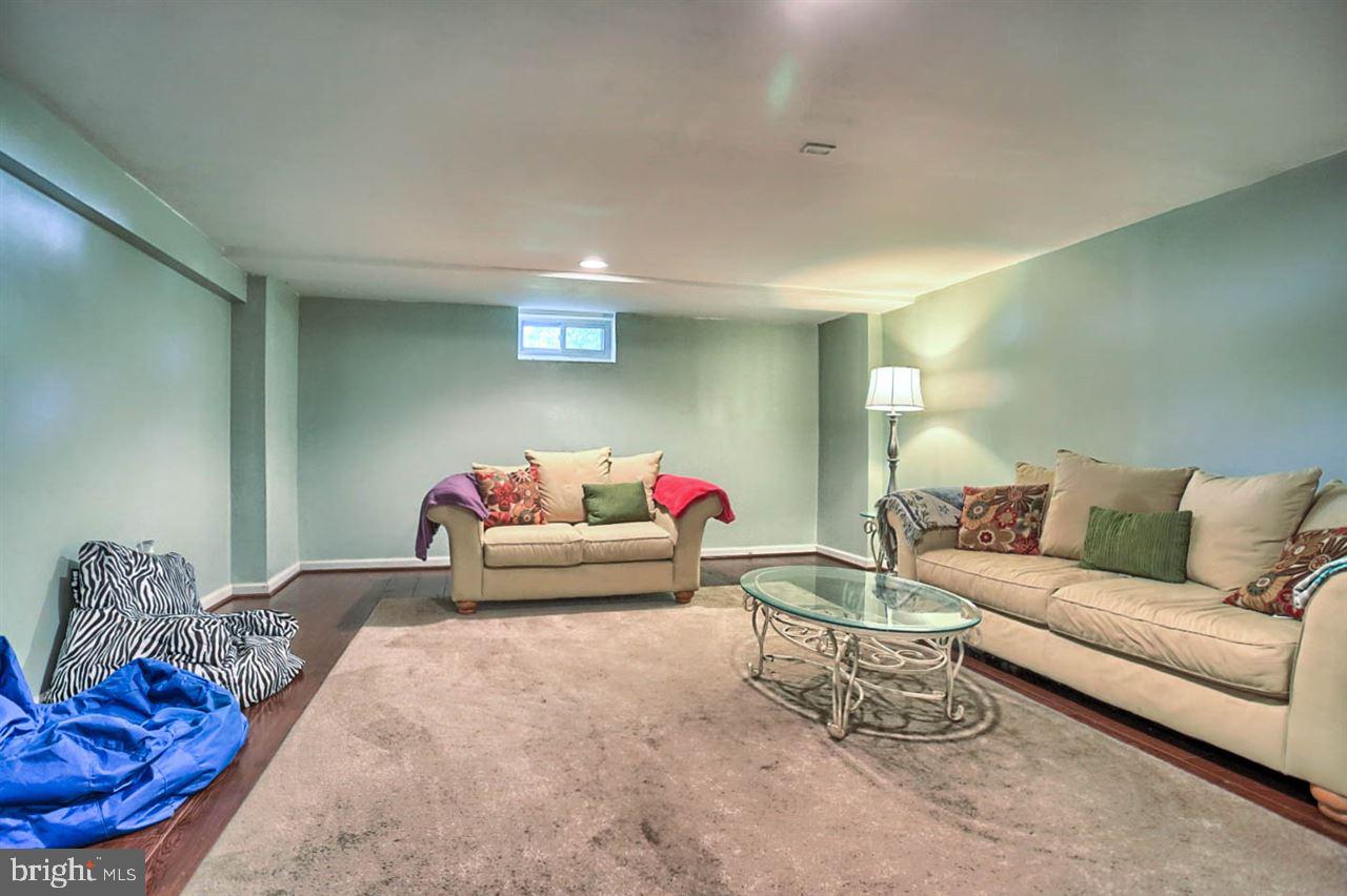 FAYFIELD - Residential