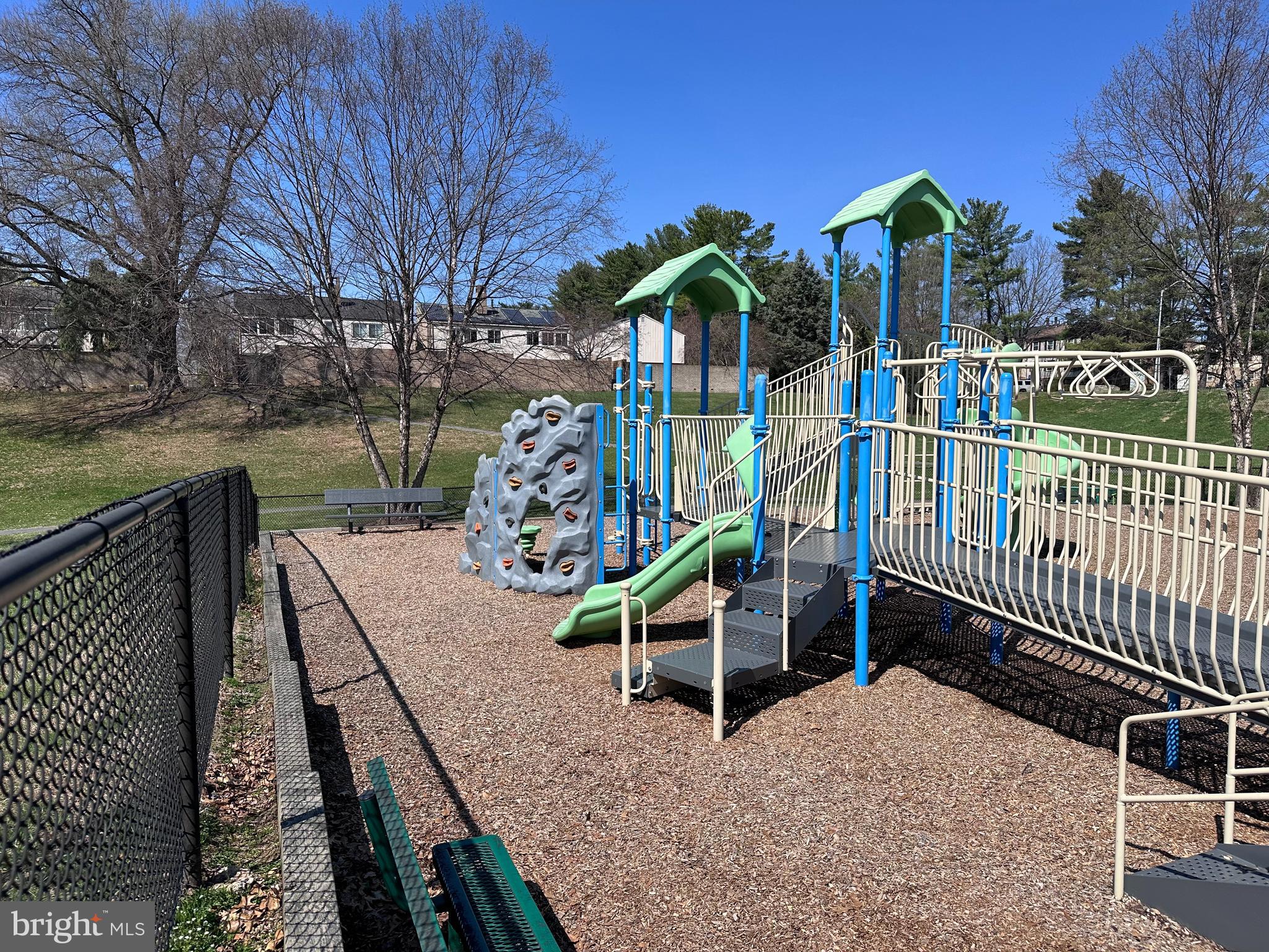 MARYLAND PLACE - Residential