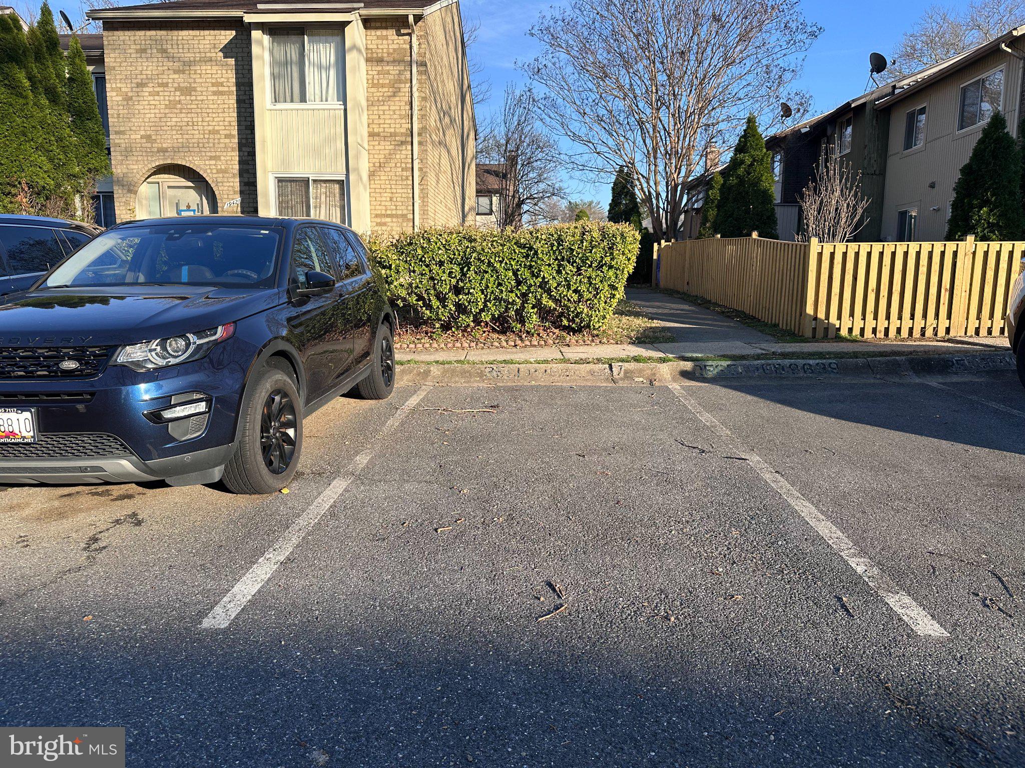 MARYLAND PLACE - Residential