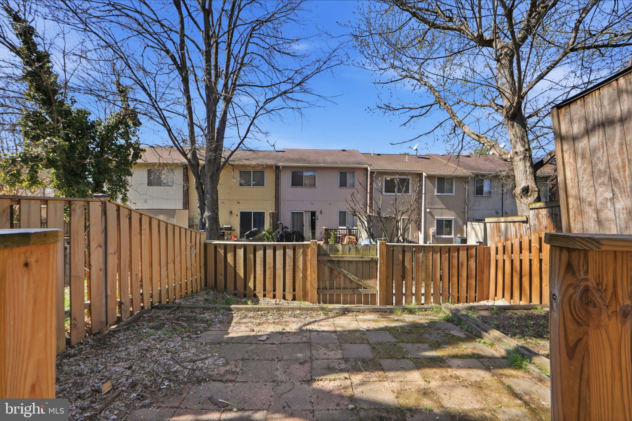 MARYLAND PLACE - Residential