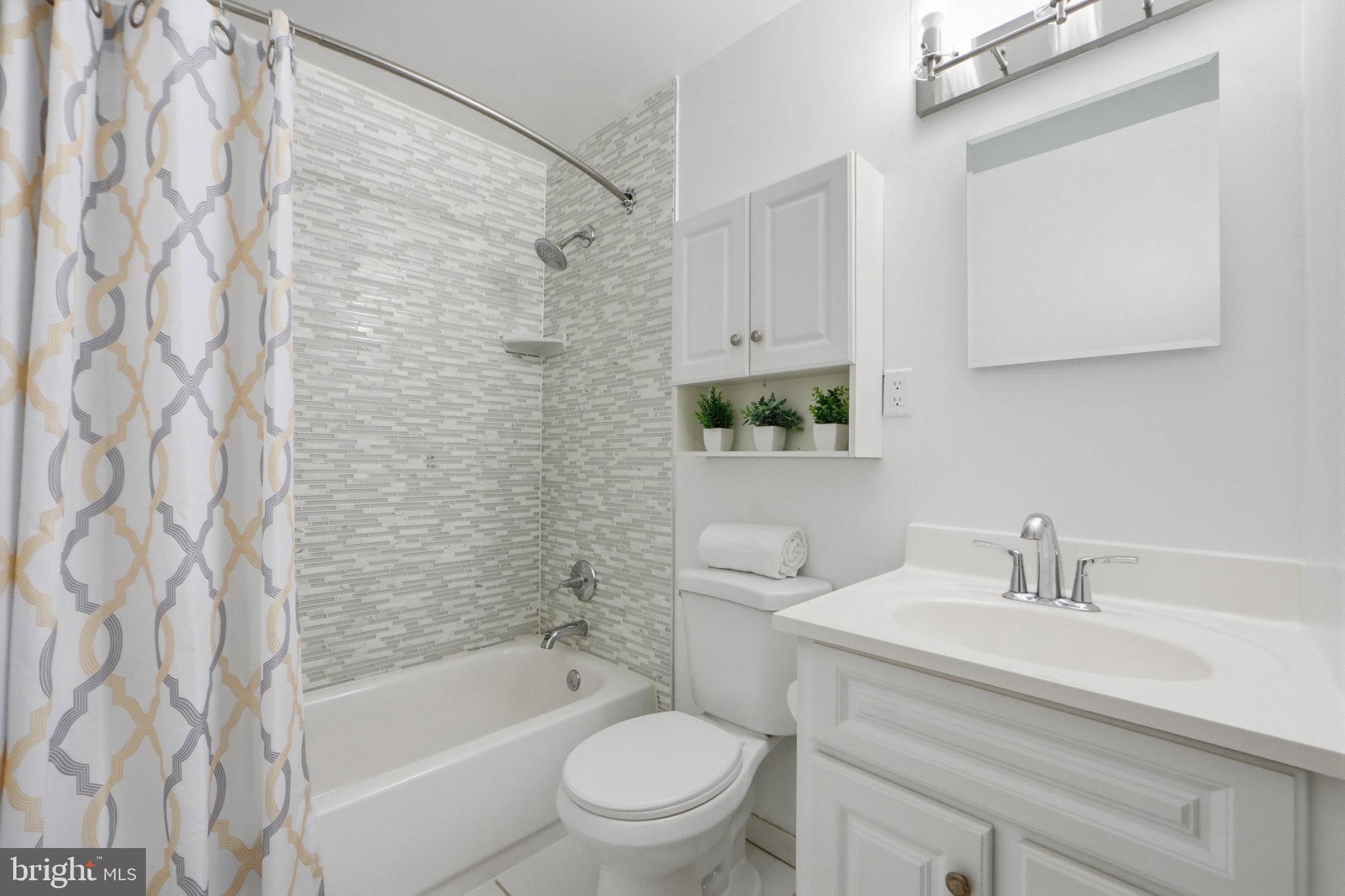 MARYLAND PLACE - Residential