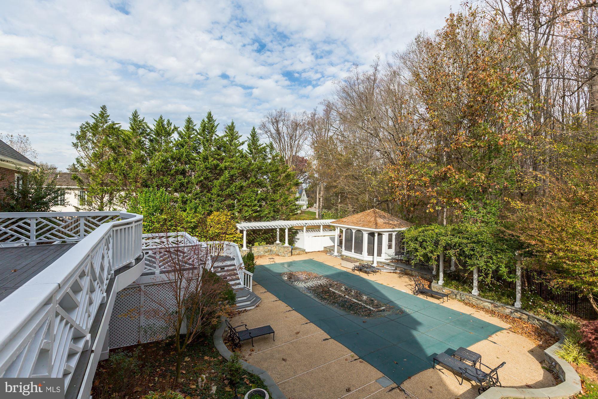 LEIGH MILL ESTATES - Residential