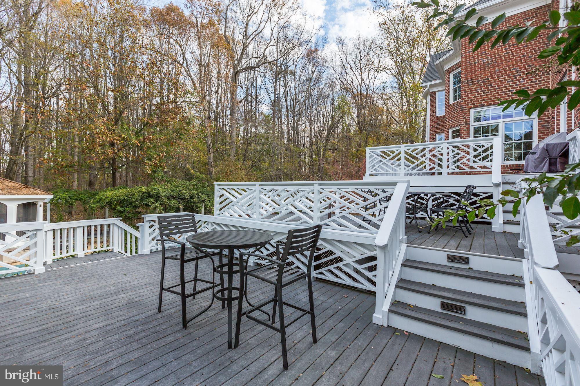 LEIGH MILL ESTATES - Residential