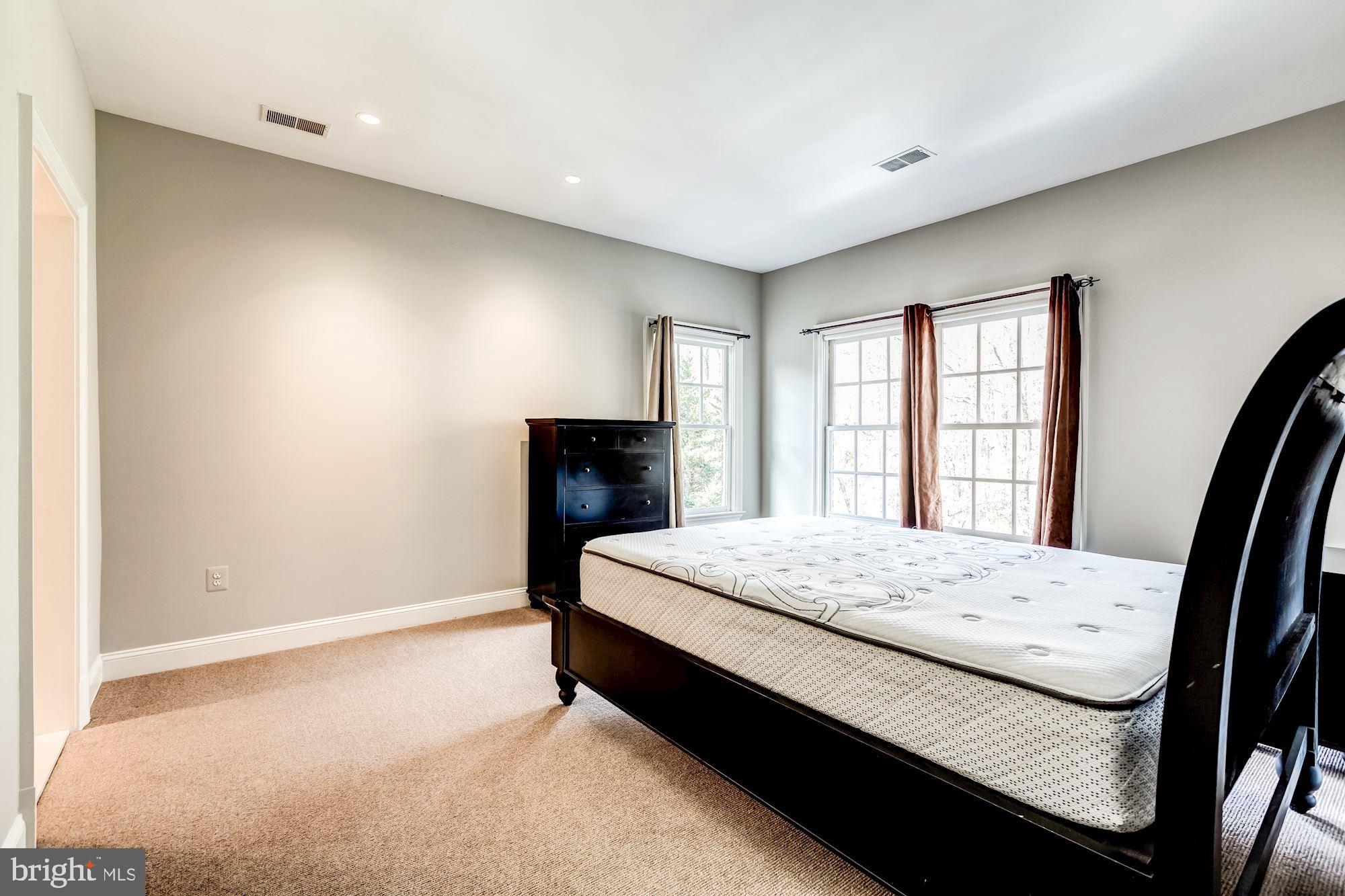 LEIGH MILL ESTATES - Residential