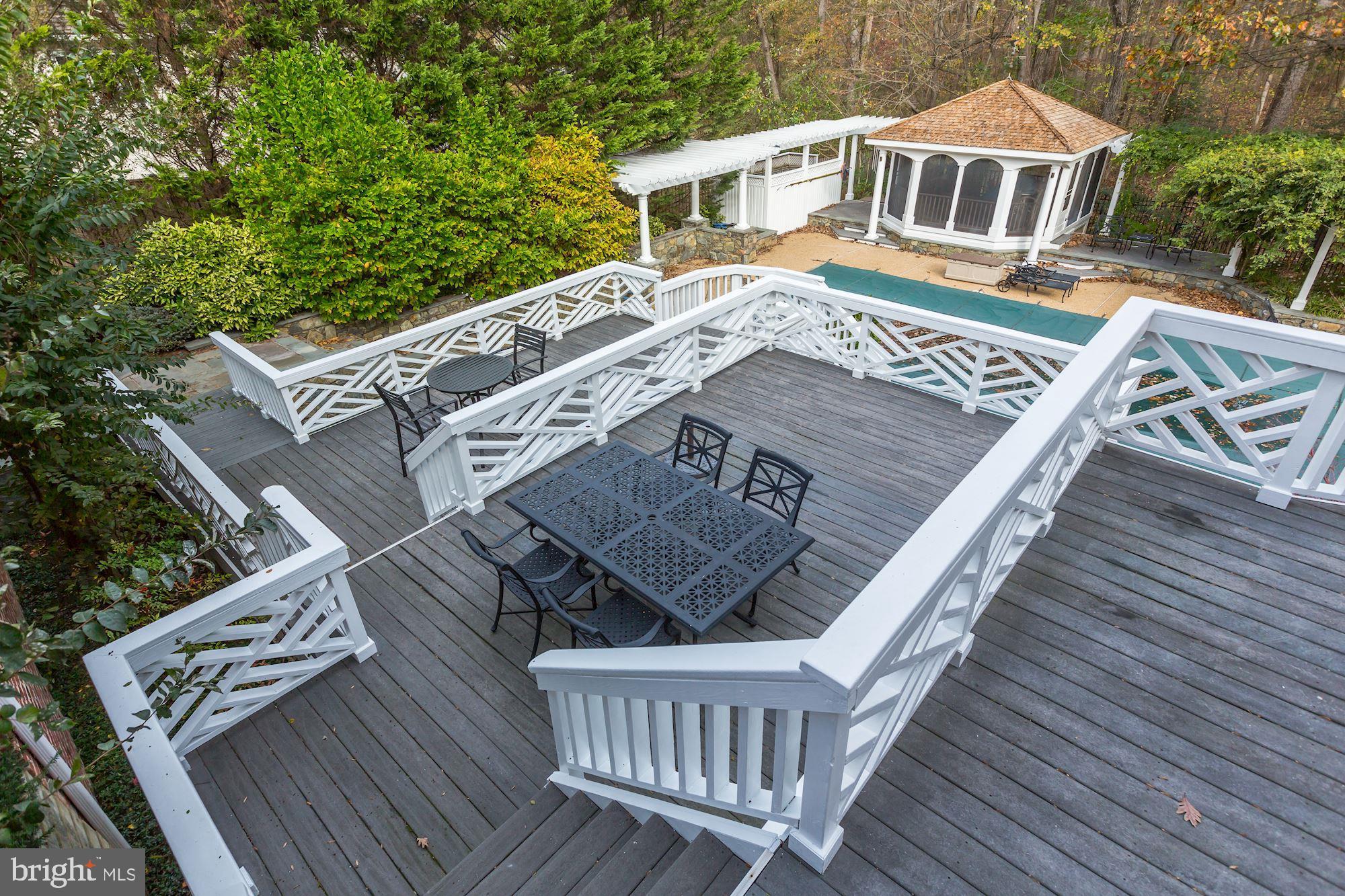 LEIGH MILL ESTATES - Residential