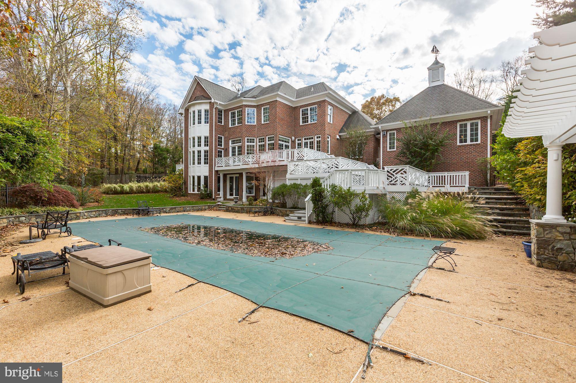 LEIGH MILL ESTATES - Residential