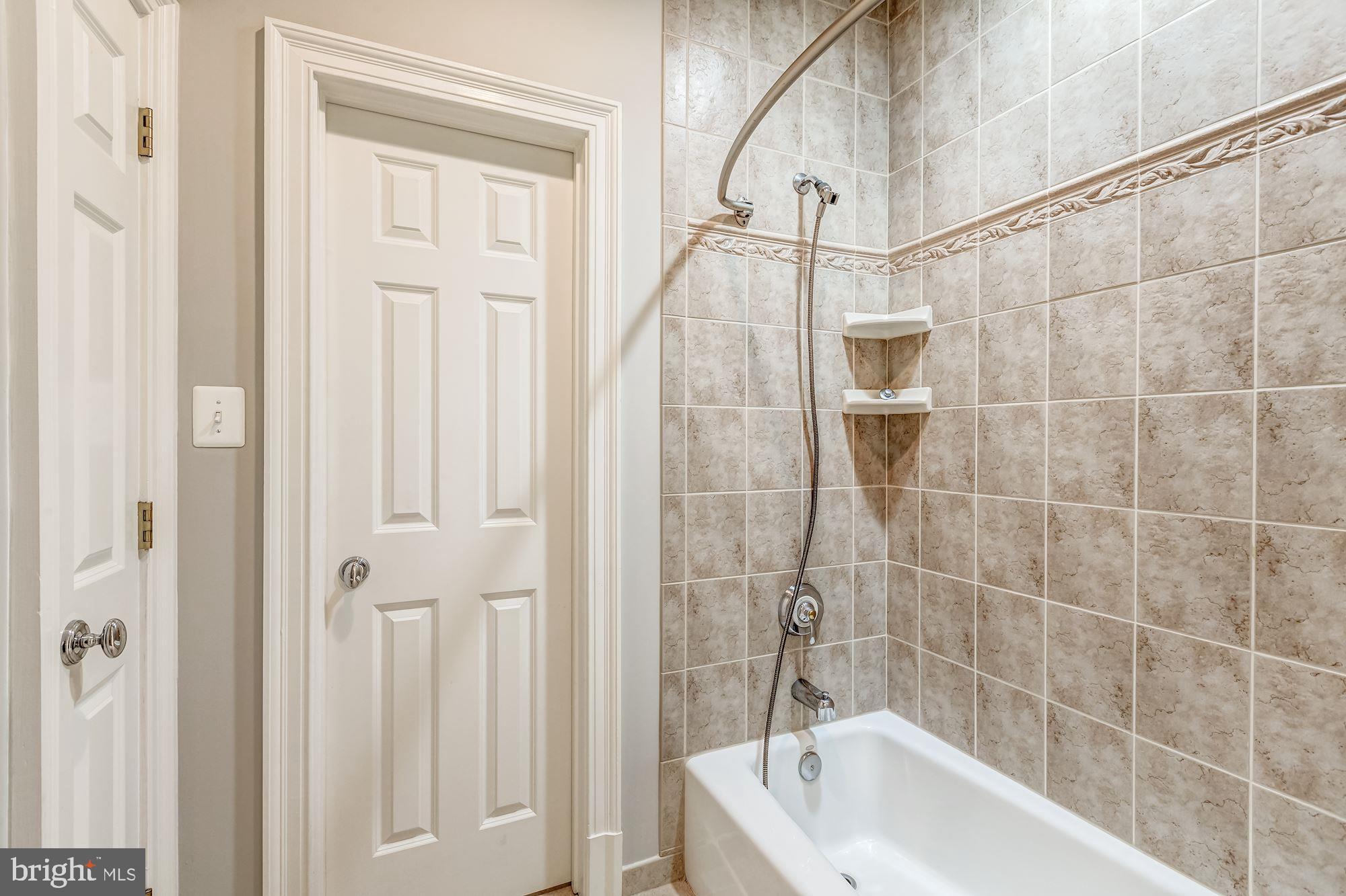 LEIGH MILL ESTATES - Residential