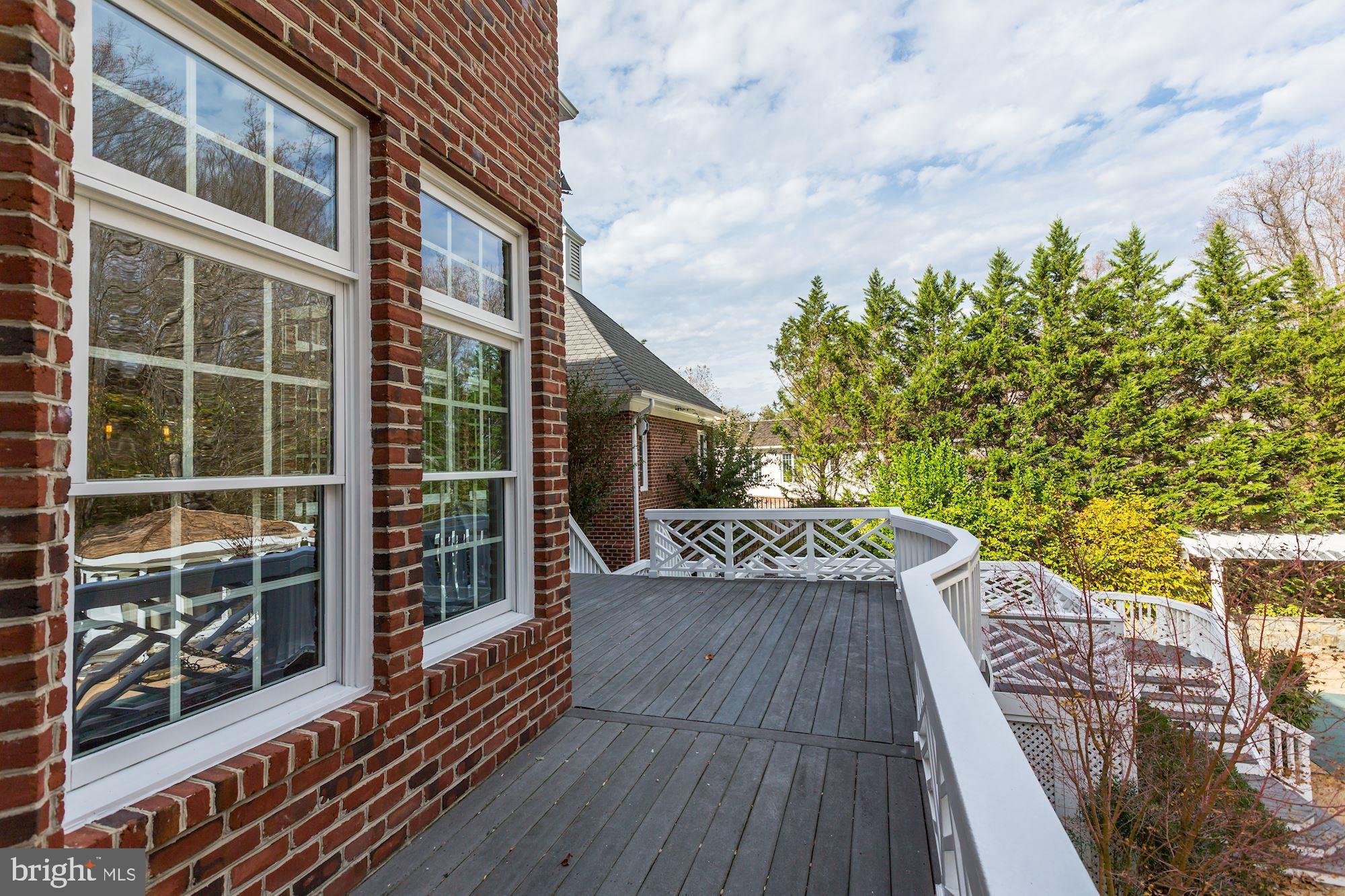 LEIGH MILL ESTATES - Residential