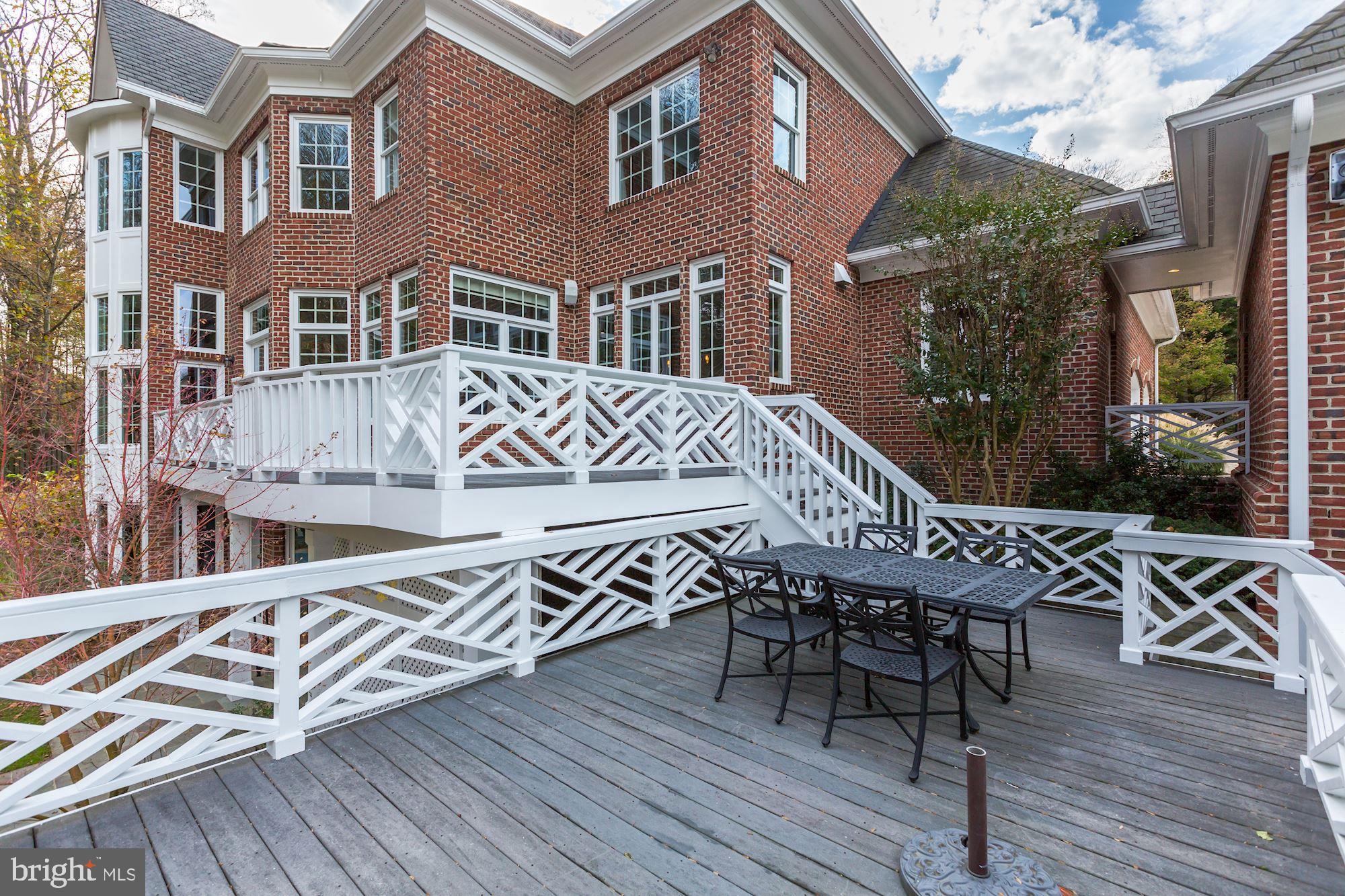 LEIGH MILL ESTATES - Residential