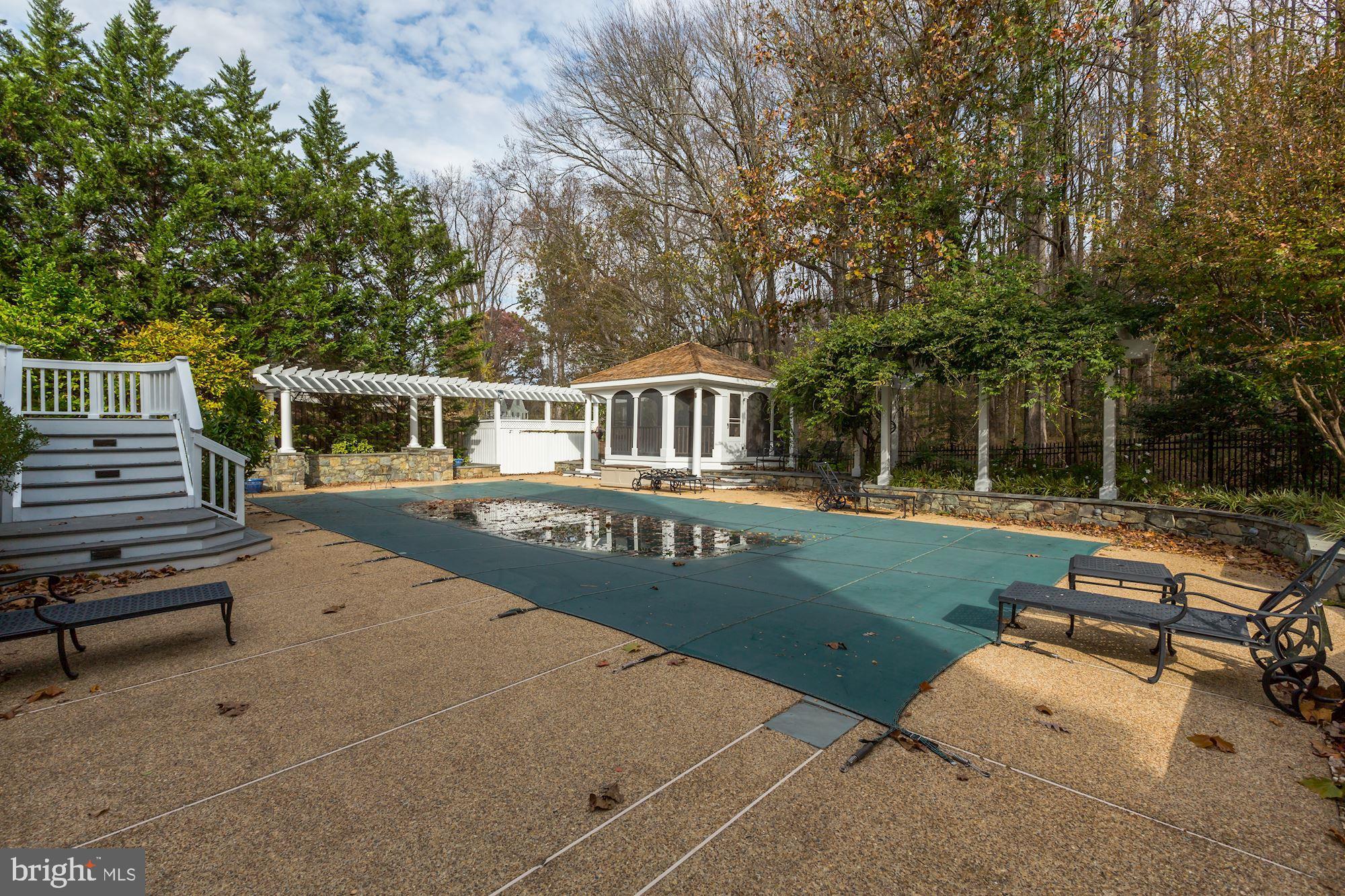 LEIGH MILL ESTATES - Residential