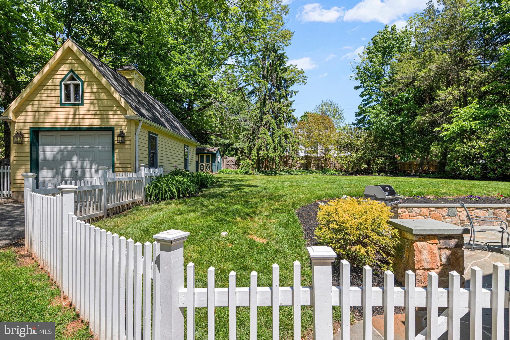 STRAFFORD VILLAGE - Residential