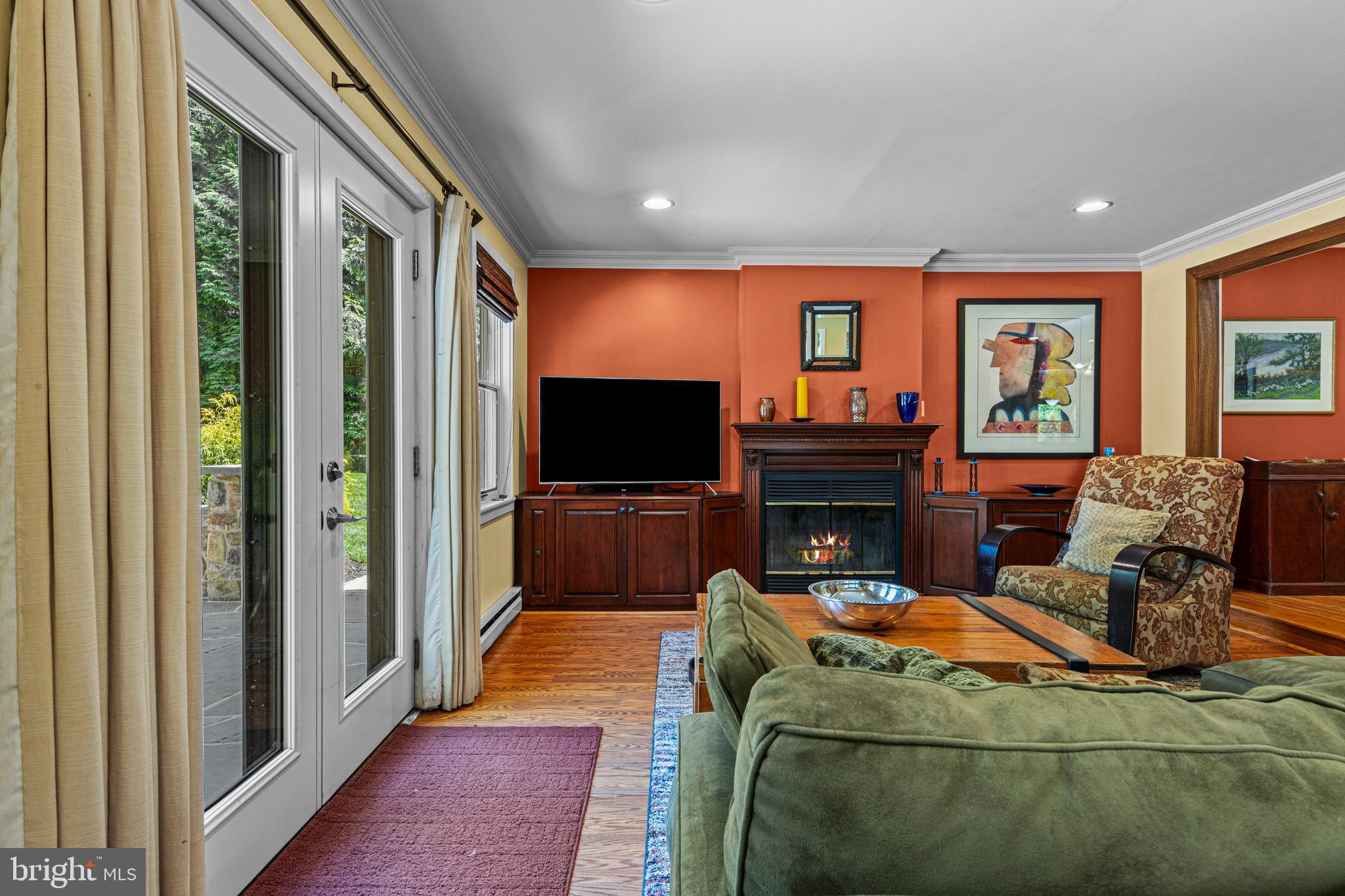 STRAFFORD VILLAGE - Residential