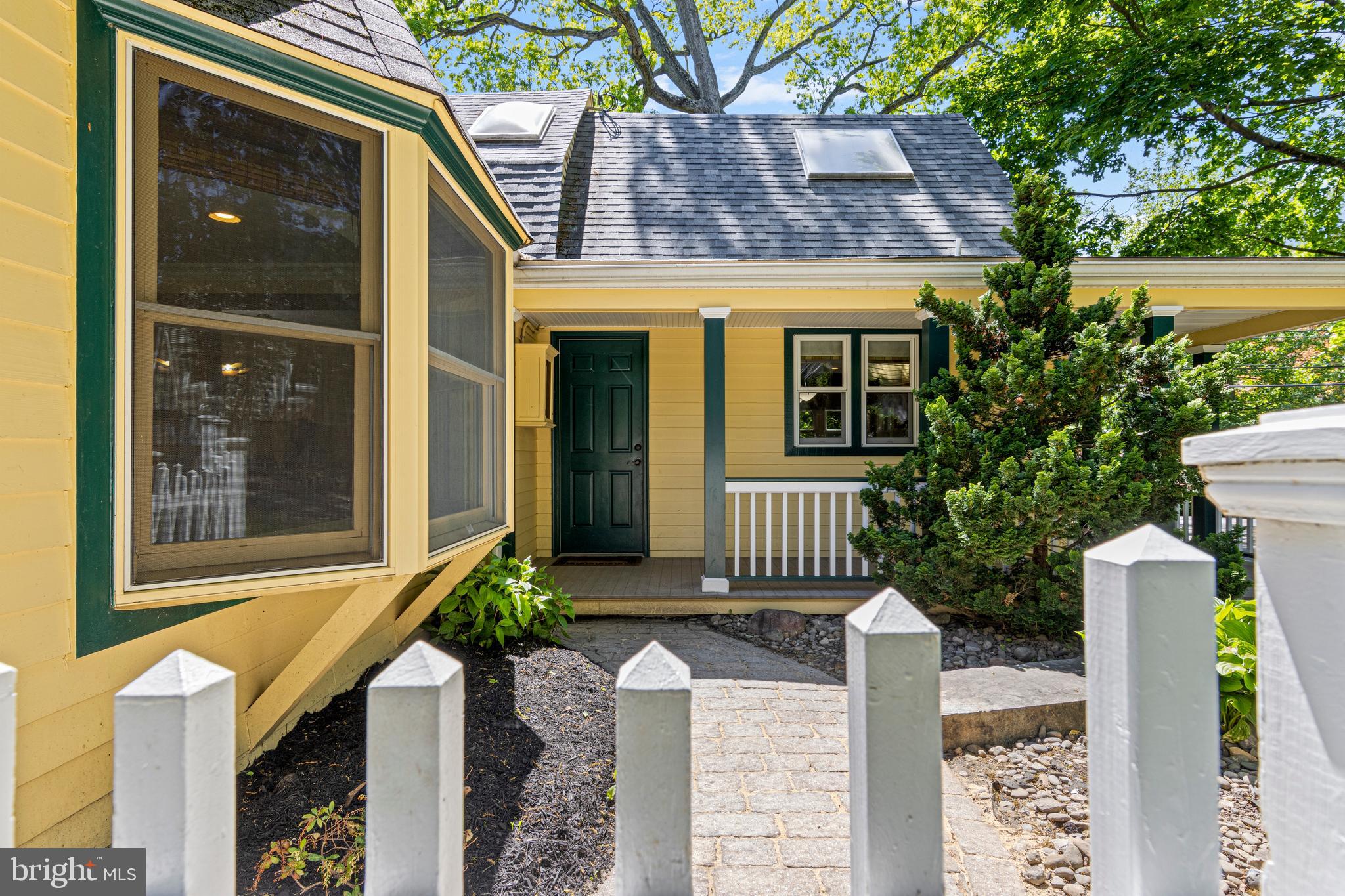 STRAFFORD VILLAGE - Residential