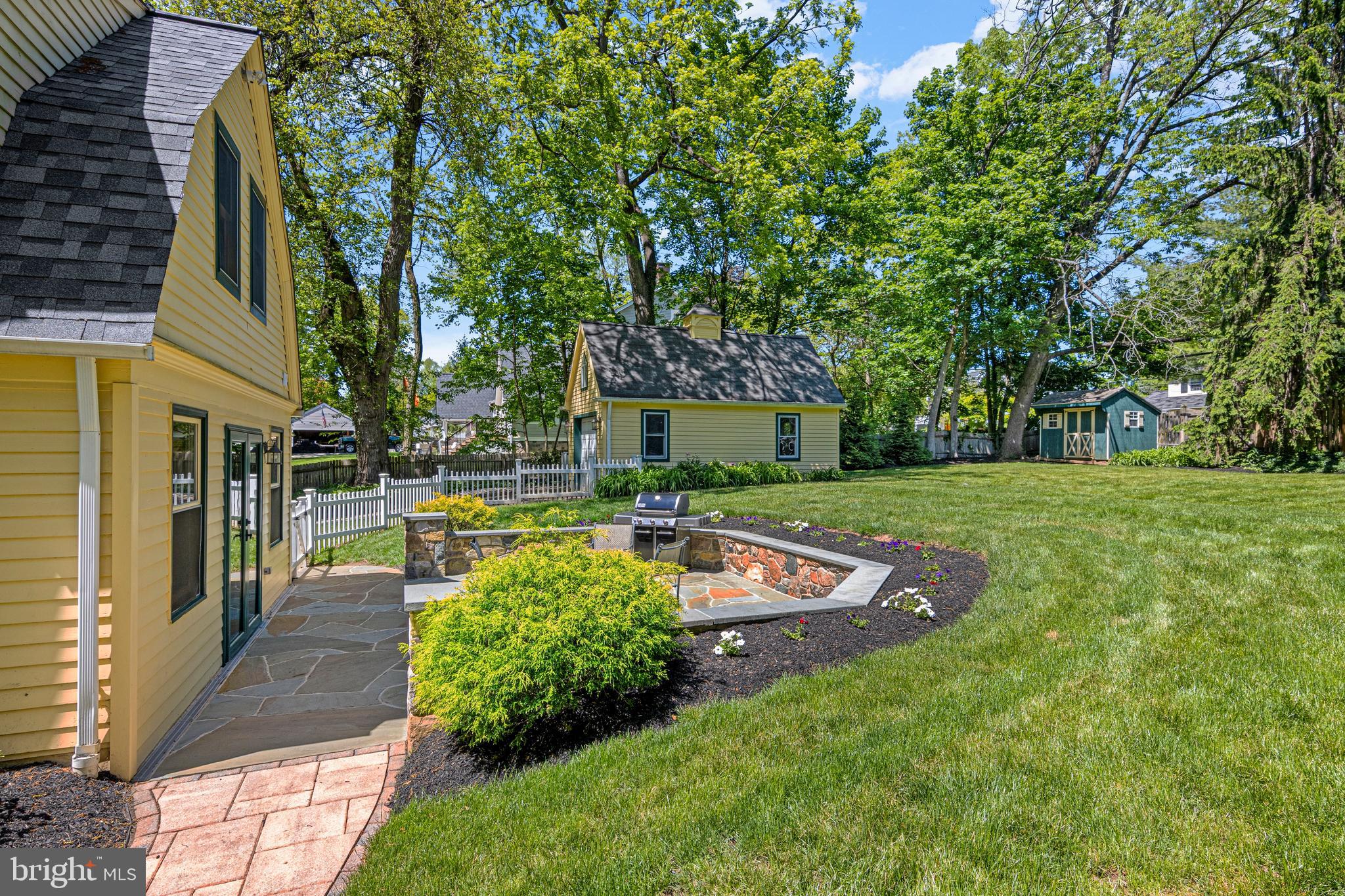 STRAFFORD VILLAGE - Residential
