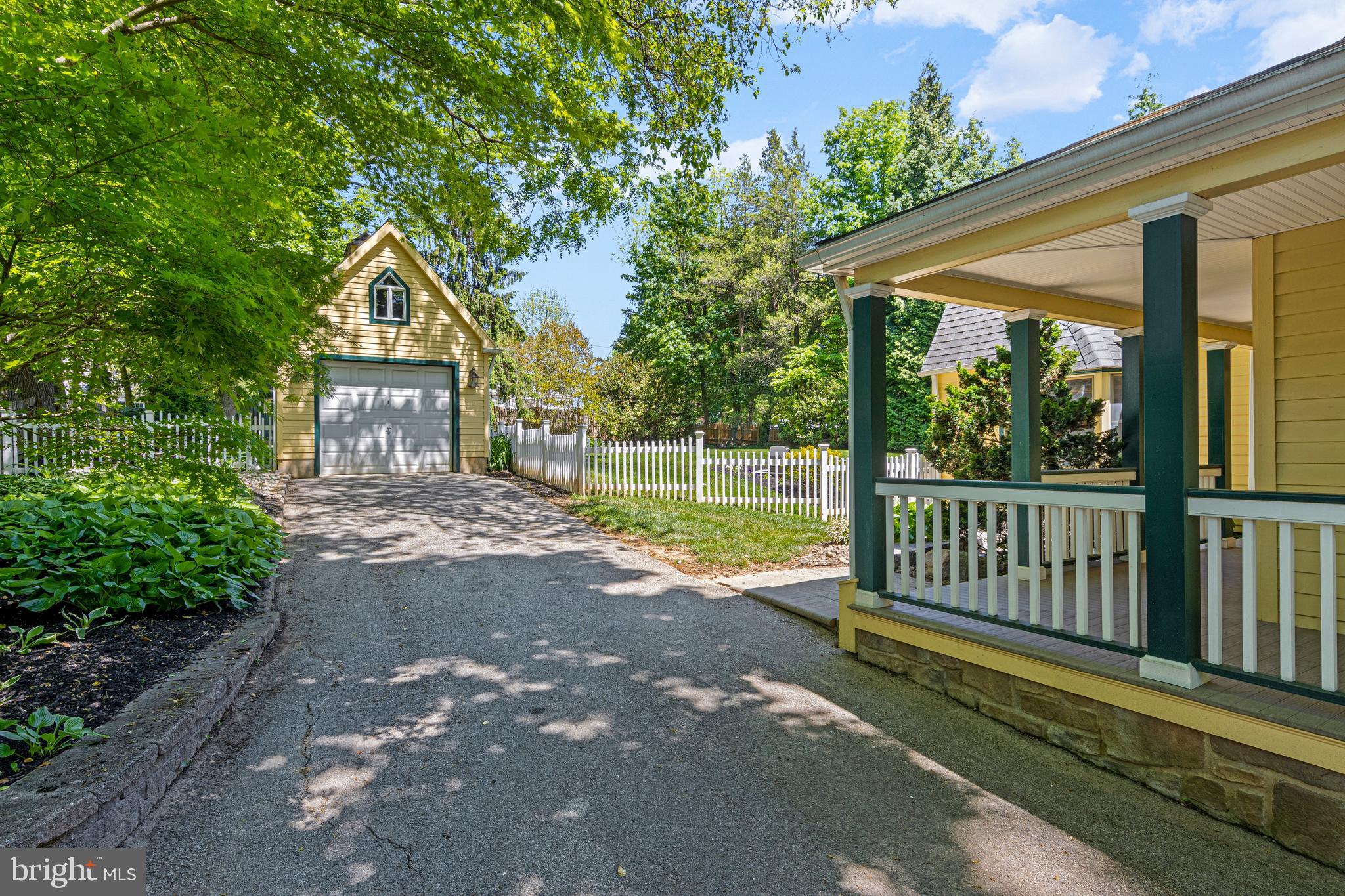 STRAFFORD VILLAGE - Residential