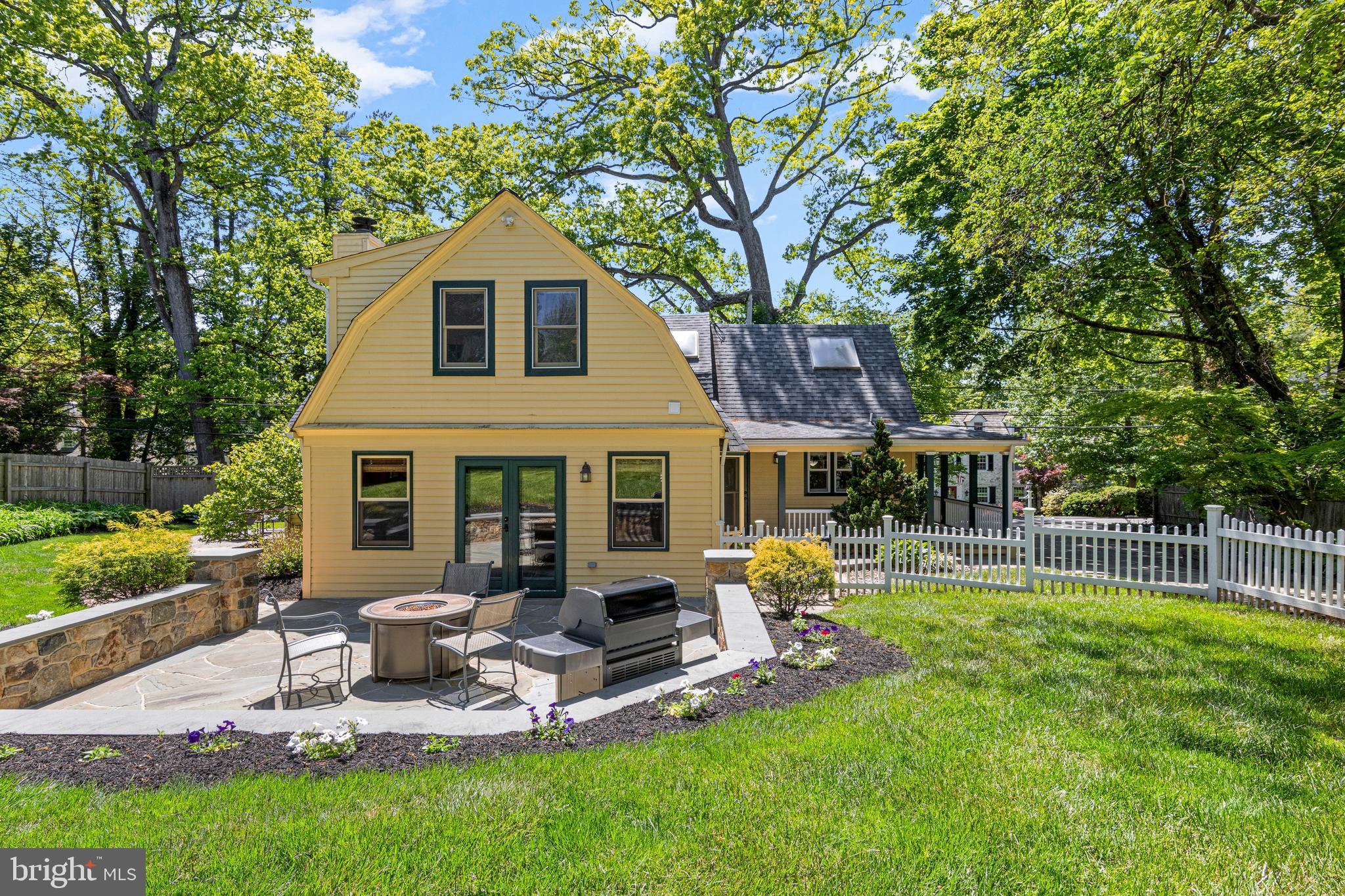 STRAFFORD VILLAGE - Residential