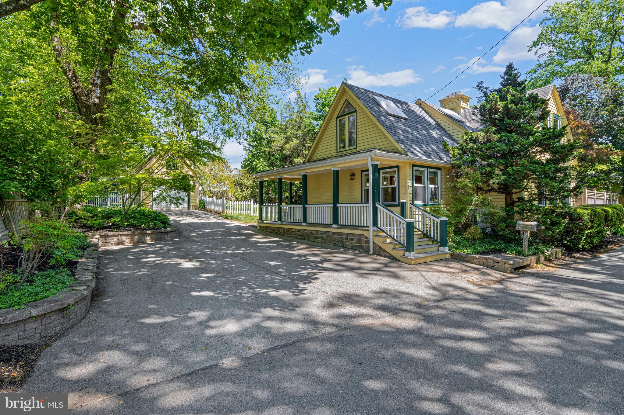 STRAFFORD VILLAGE - Residential