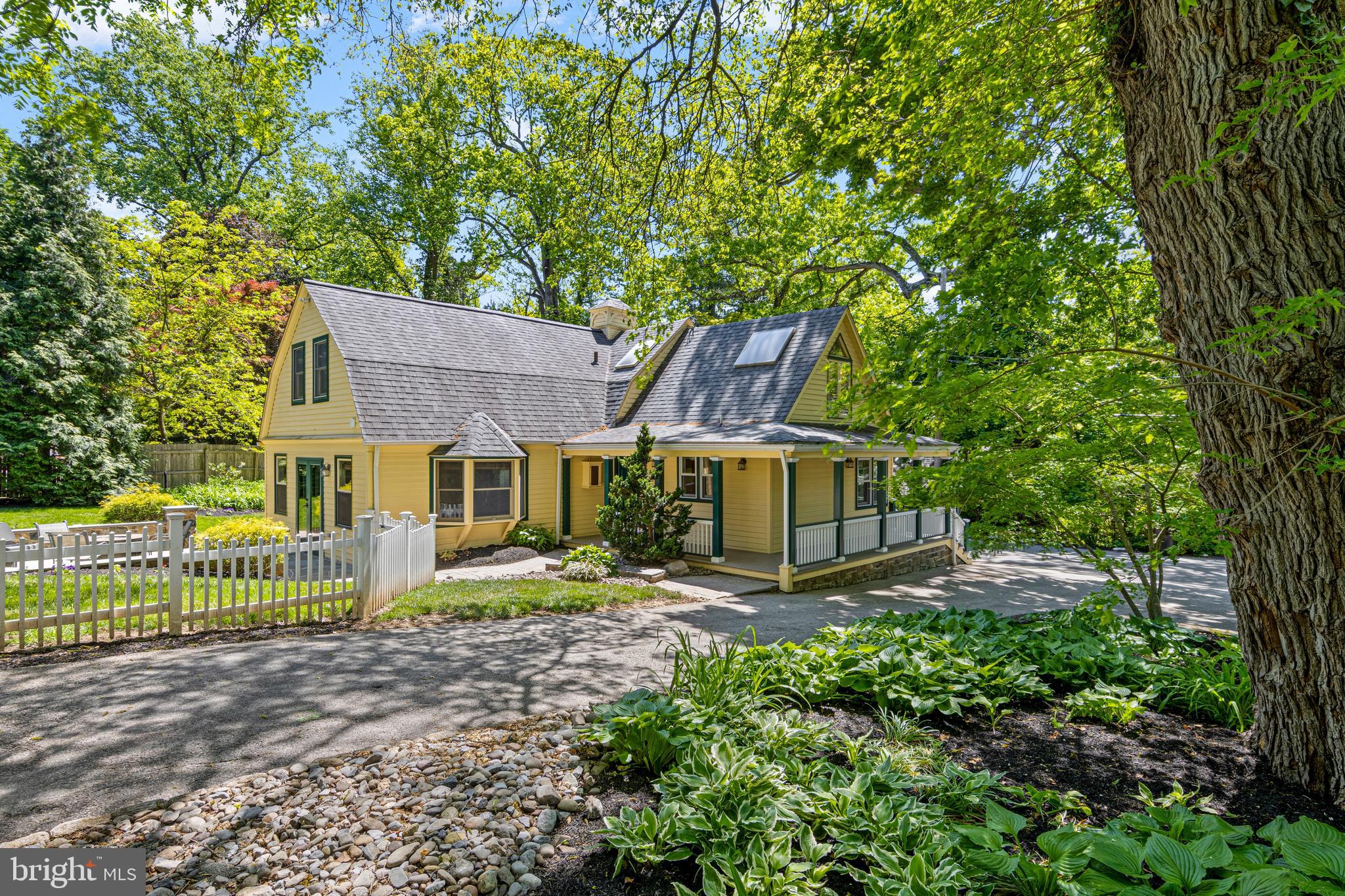 STRAFFORD VILLAGE - Residential