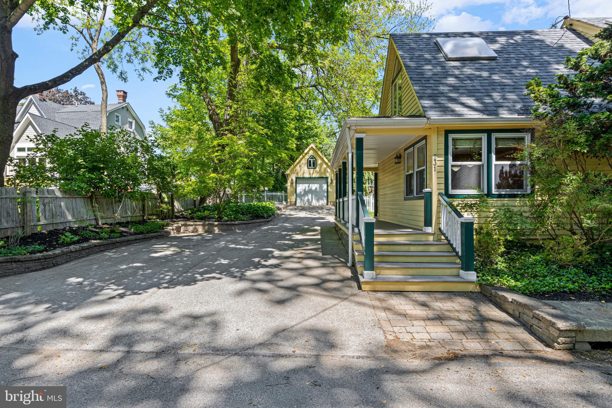 STRAFFORD VILLAGE - Residential