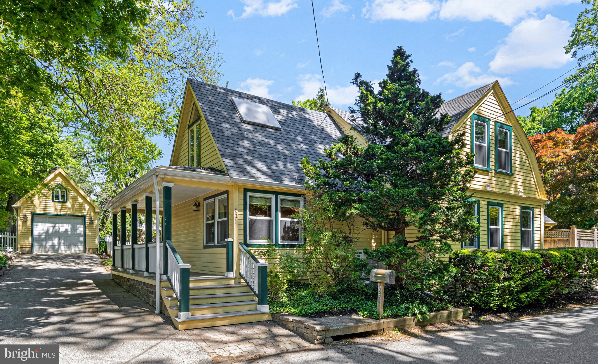 STRAFFORD VILLAGE - Residential