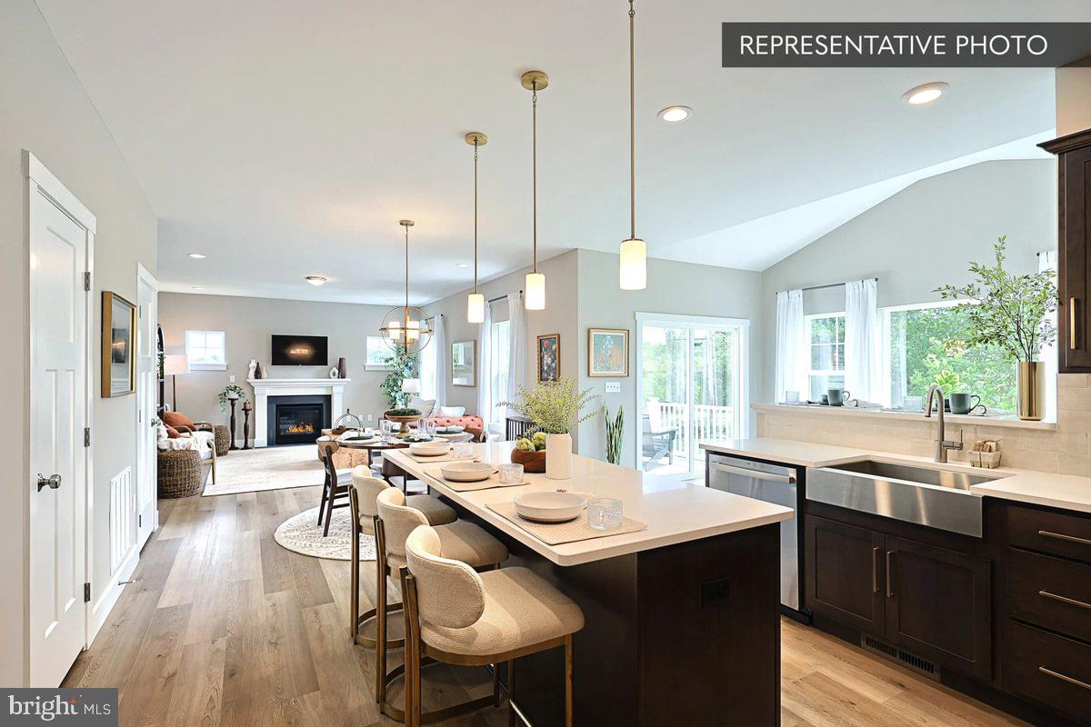 HAMPTON HEIGHTS - Residential