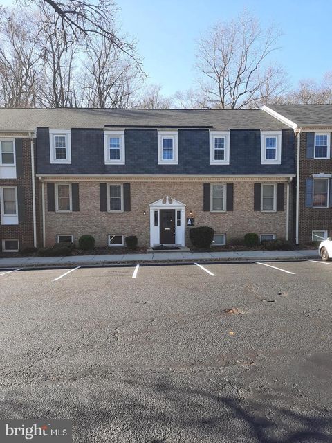 Photo of 5524 Hempstead Way, SPRINGFIELD, VA 22151 (MLS # VAFX2313428)