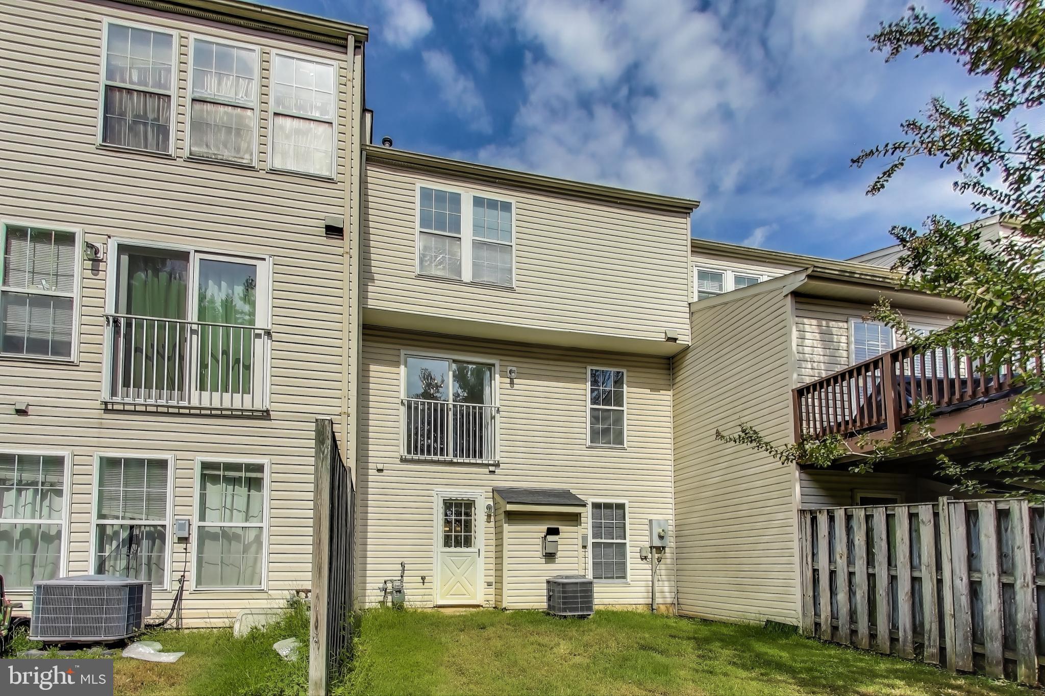 POTOMAC GLEN - Residential Lease