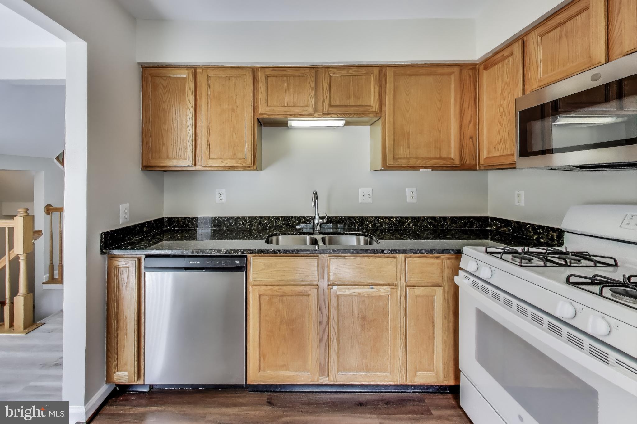 POTOMAC GLEN - Residential Lease