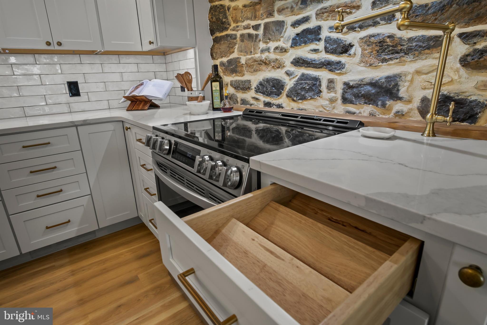 MIDDLEWAY DISTRICT - Residential