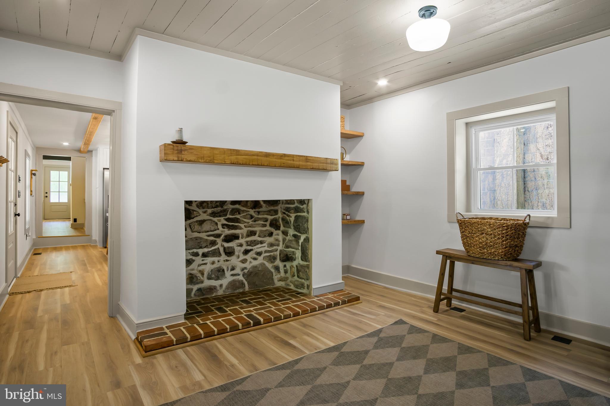 MIDDLEWAY DISTRICT - Residential