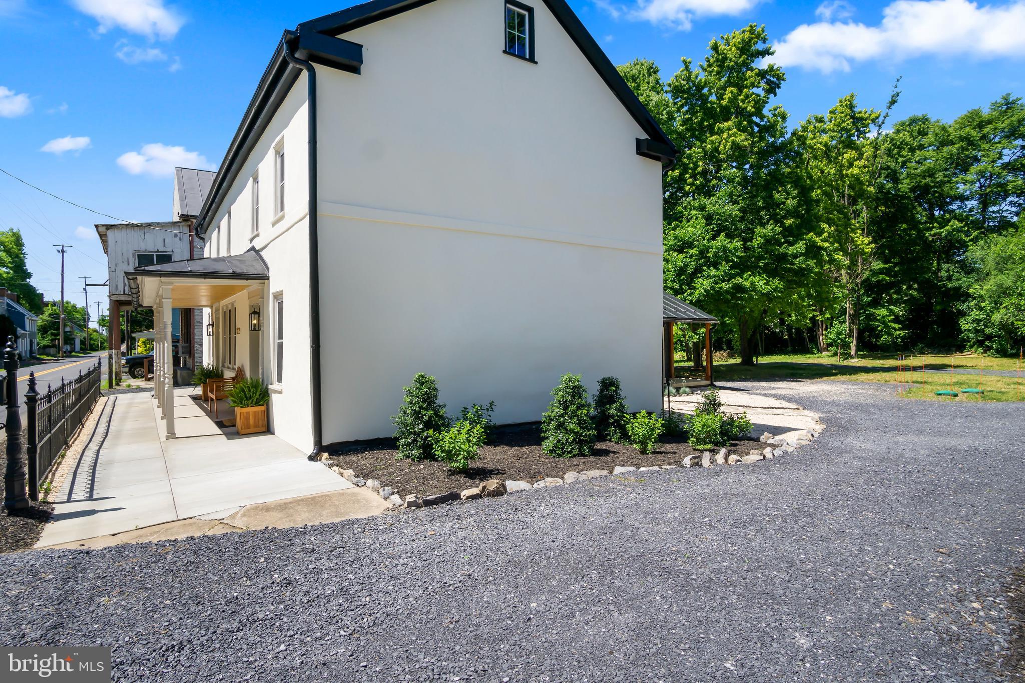 MIDDLEWAY DISTRICT - Residential