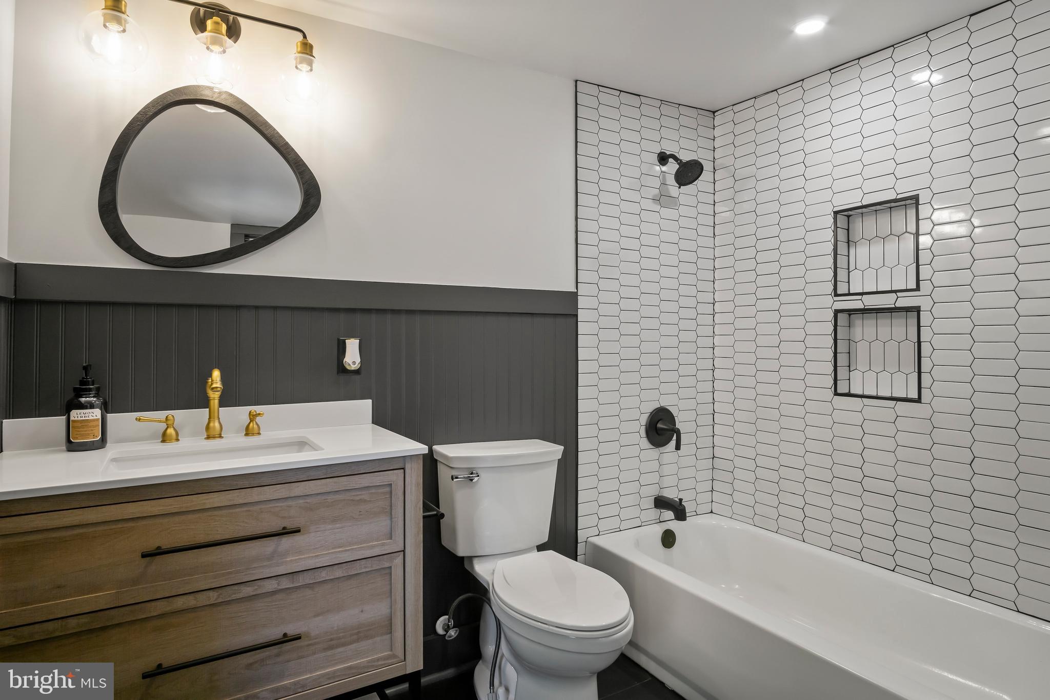 MIDDLEWAY DISTRICT - Residential