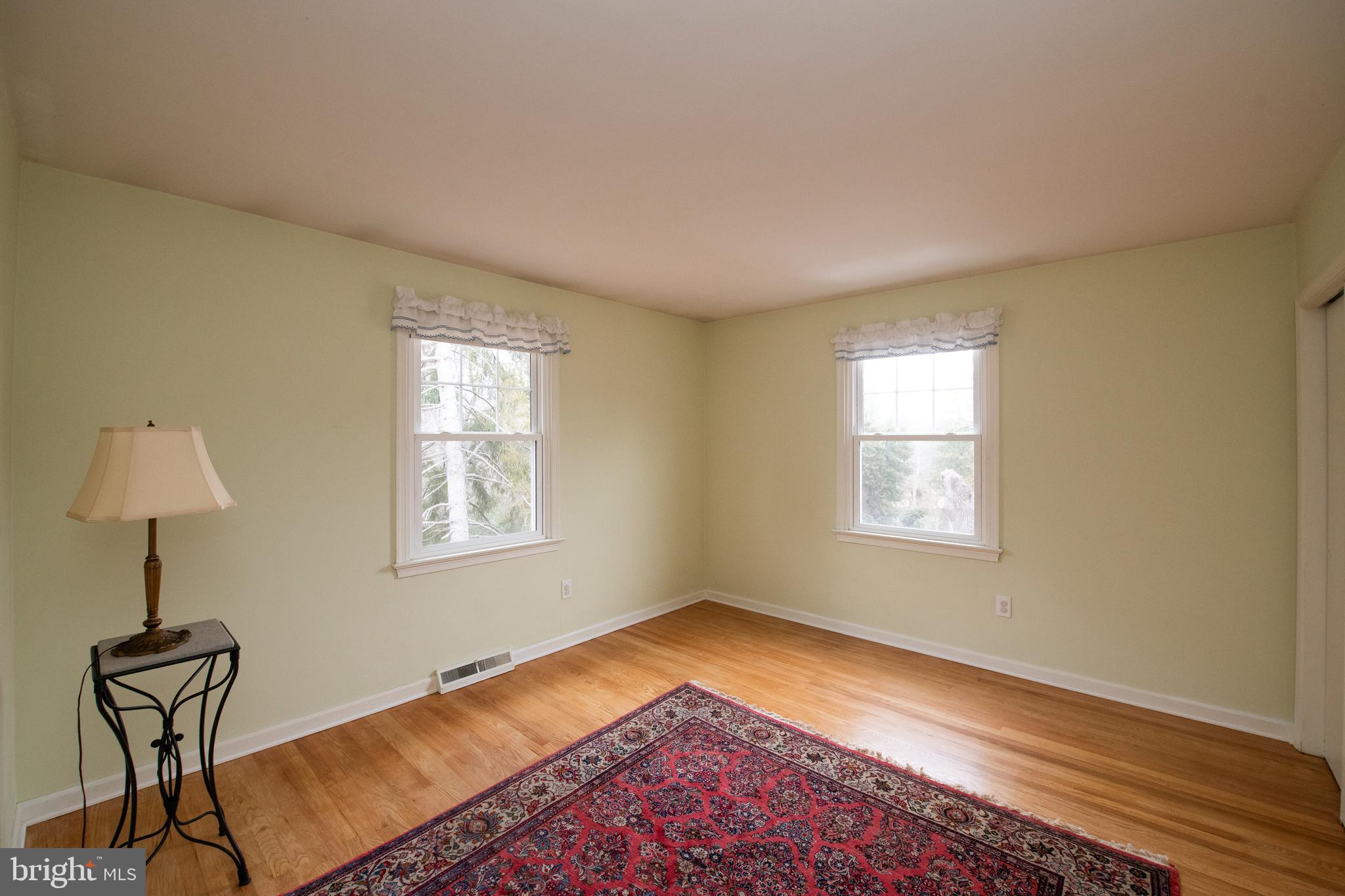 MEADOWBROOK - Residential