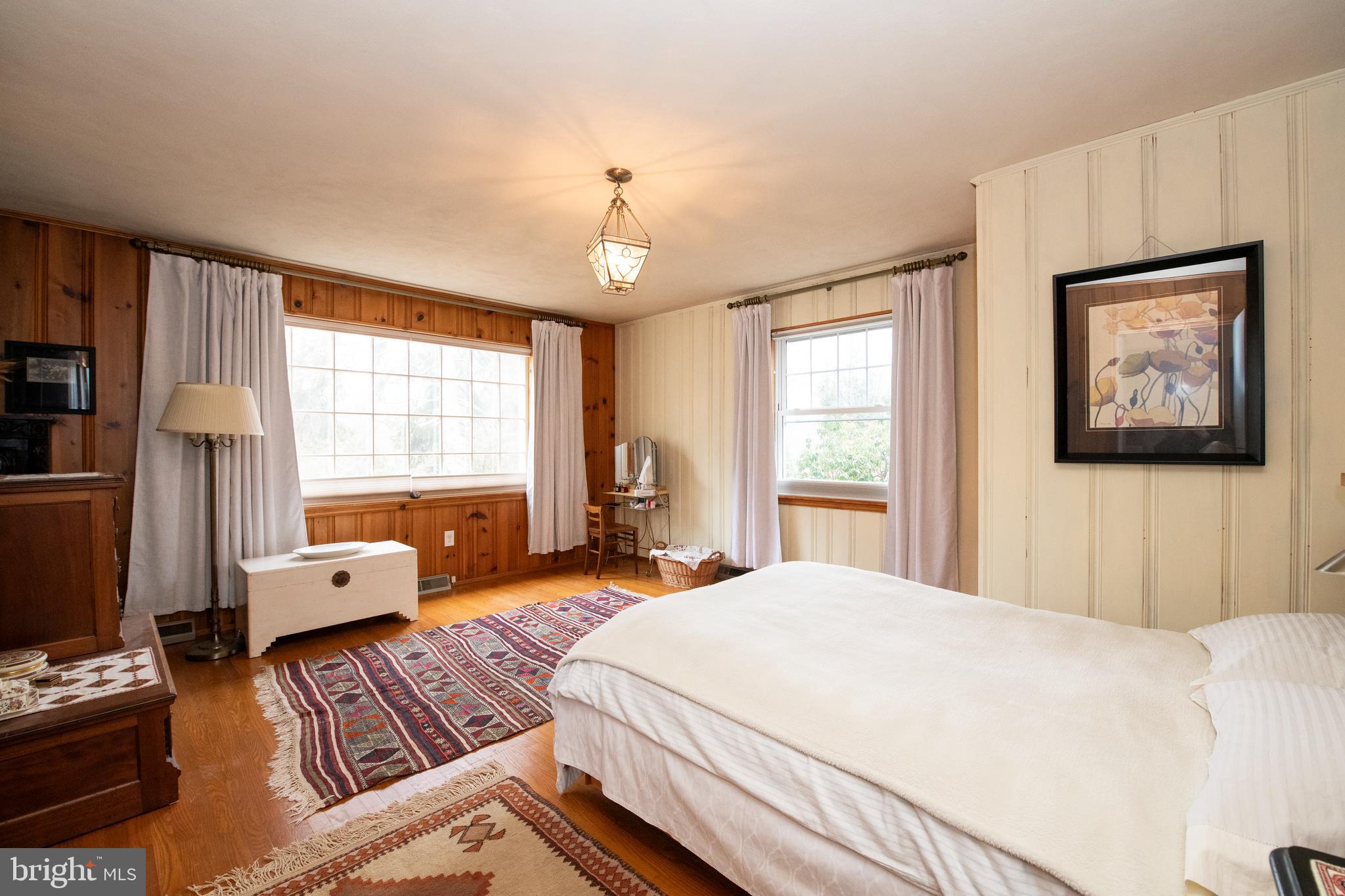 MEADOWBROOK - Residential