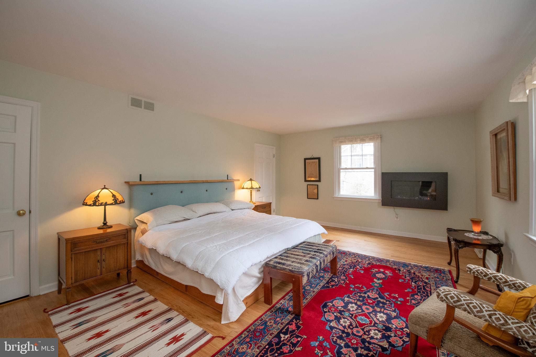 MEADOWBROOK - Residential