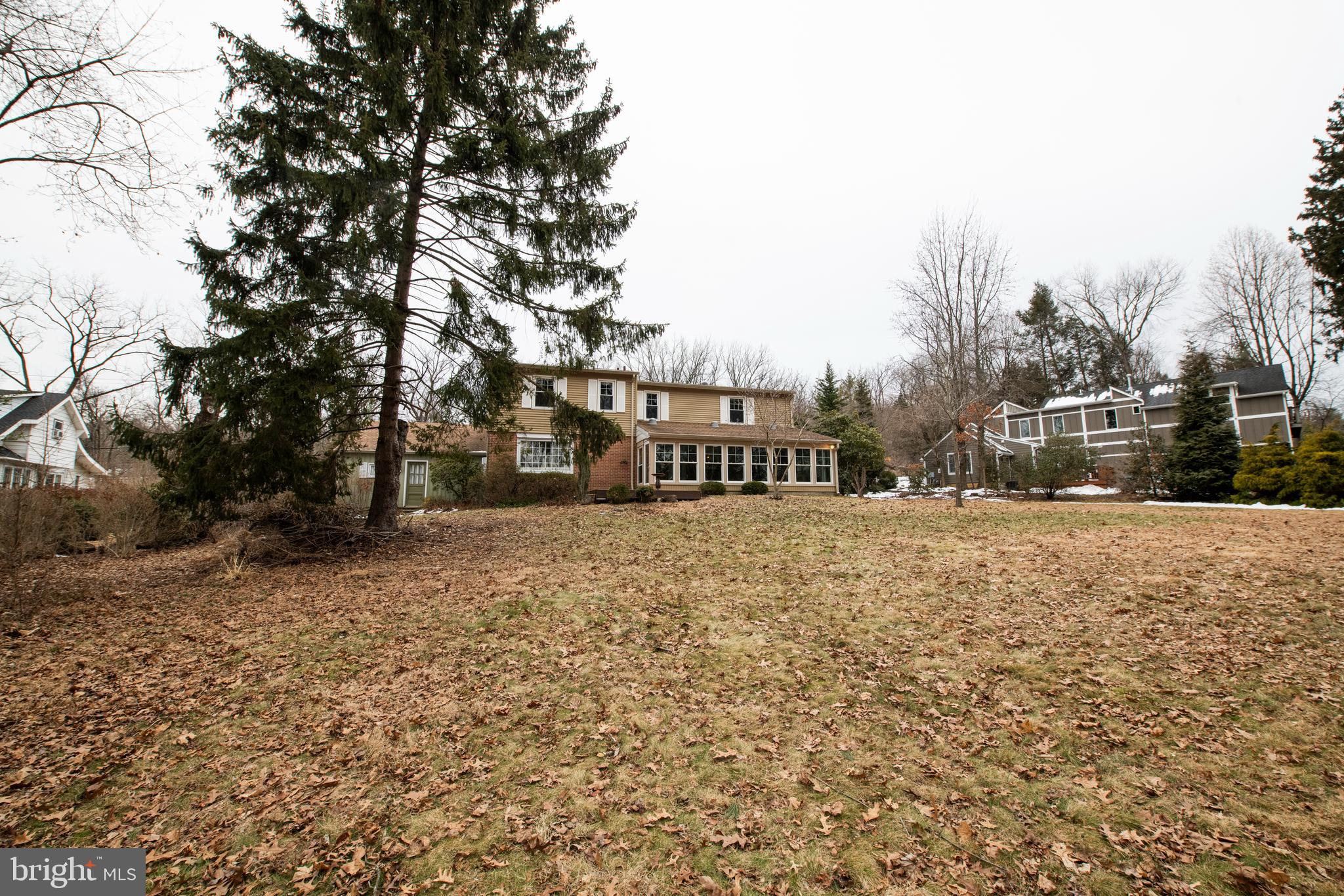 MEADOWBROOK - Residential