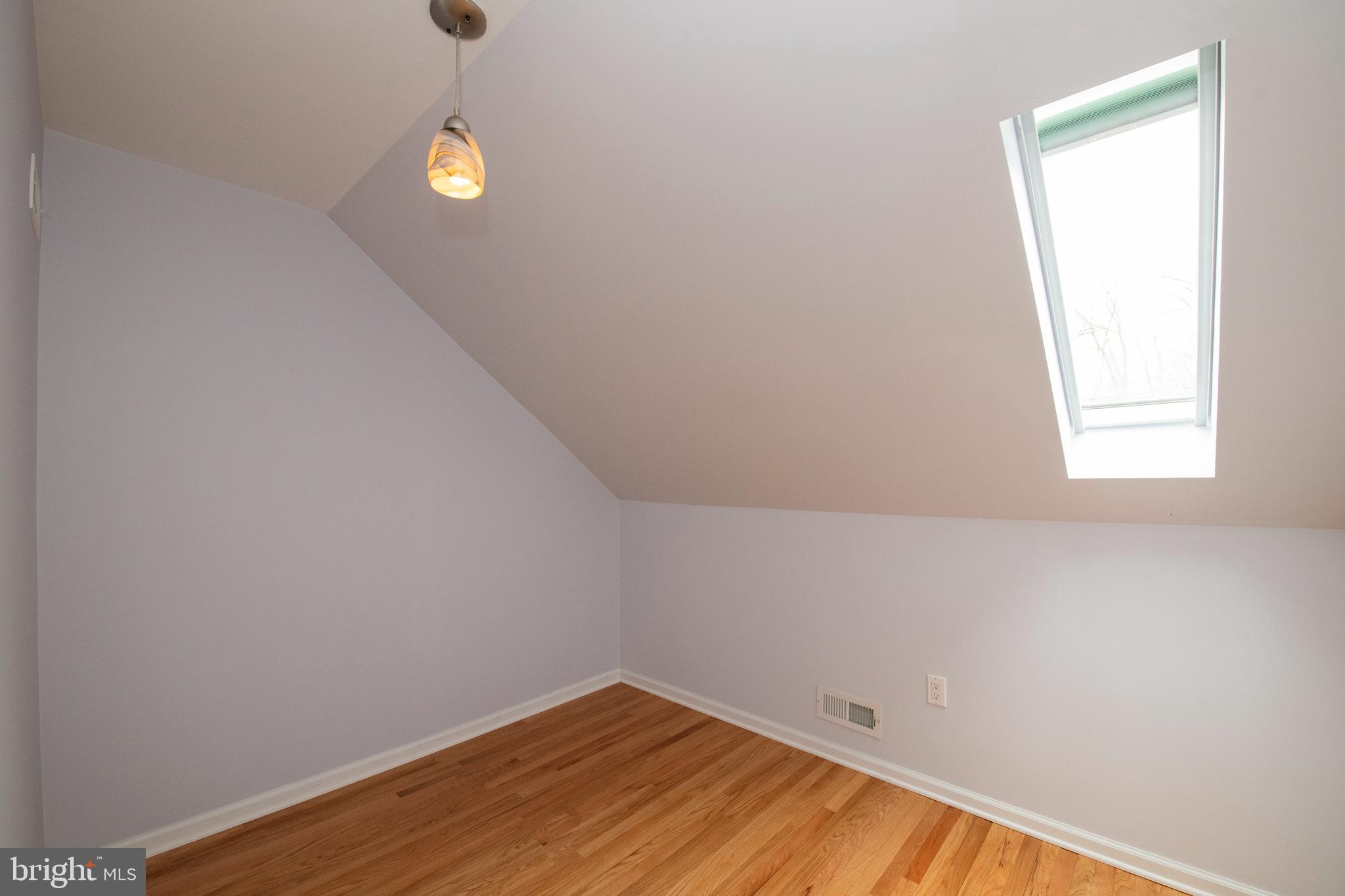 MEADOWBROOK - Residential