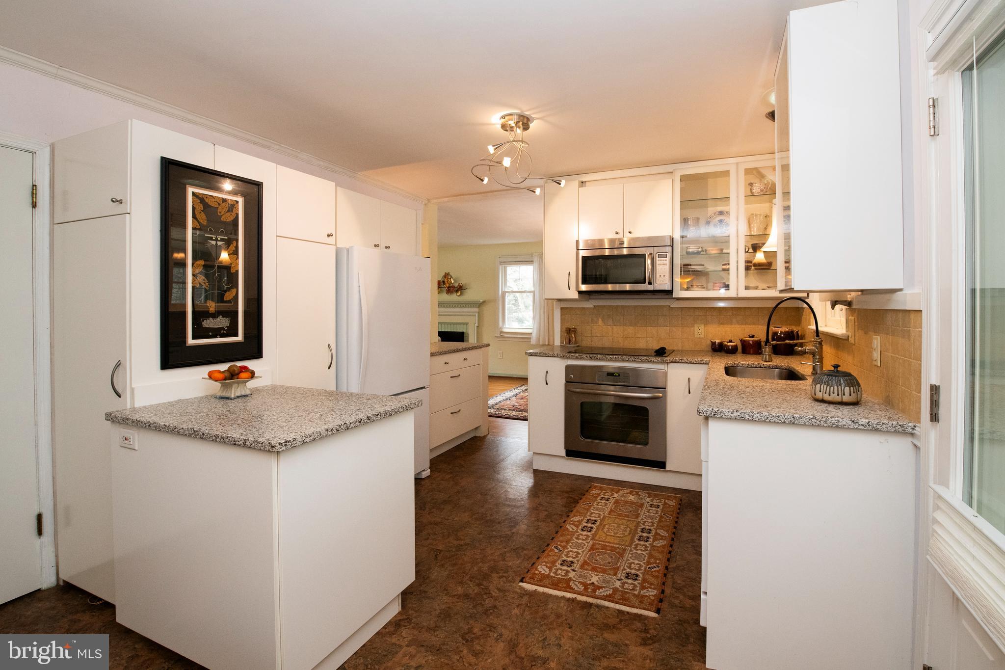 MEADOWBROOK - Residential