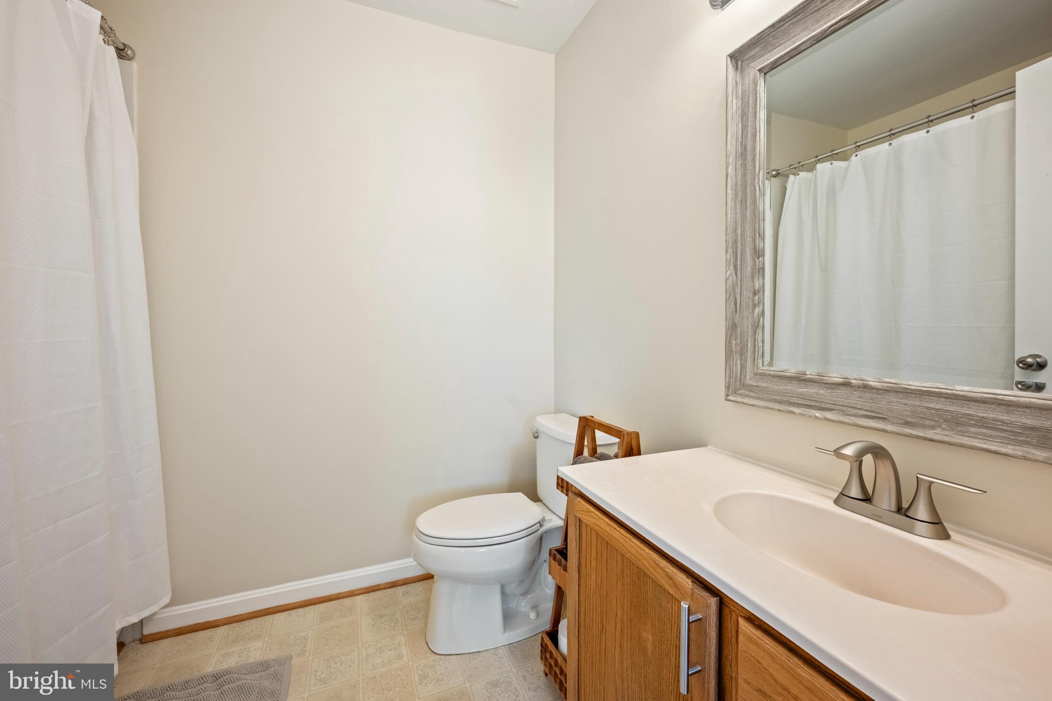 LAKE RIDGE POINTE CONDO - Residential