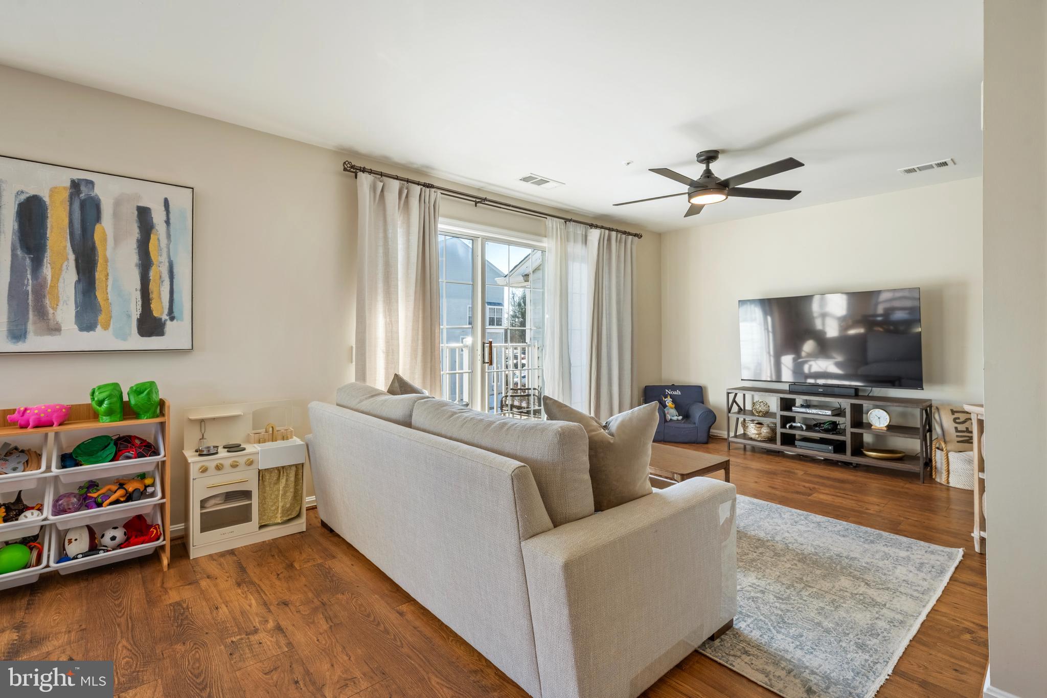 LAKE RIDGE POINTE CONDO - Residential