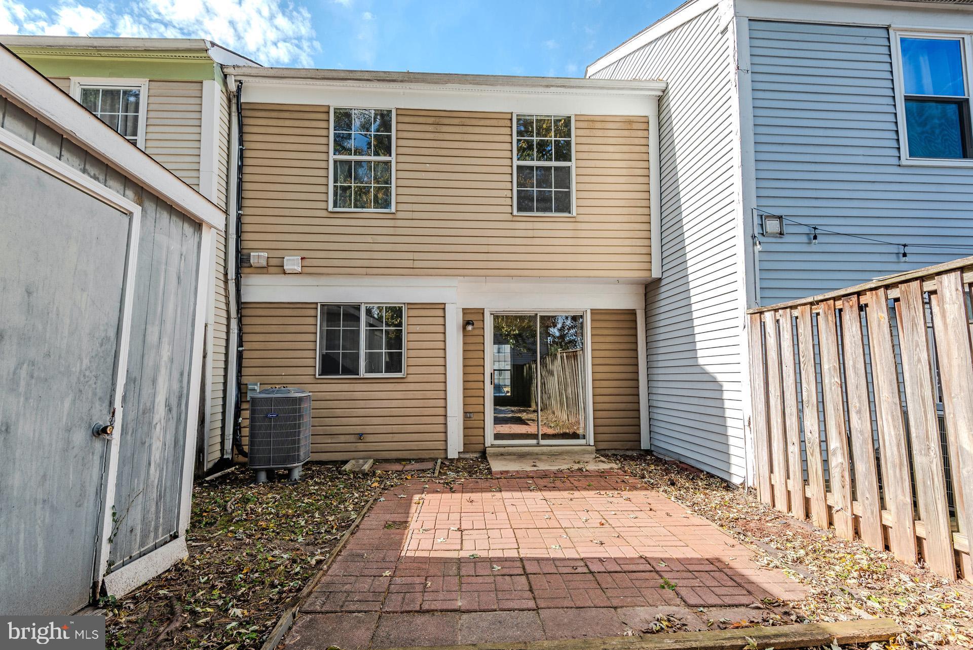 CLOVERLEAF TOWNHOUSES - Residential