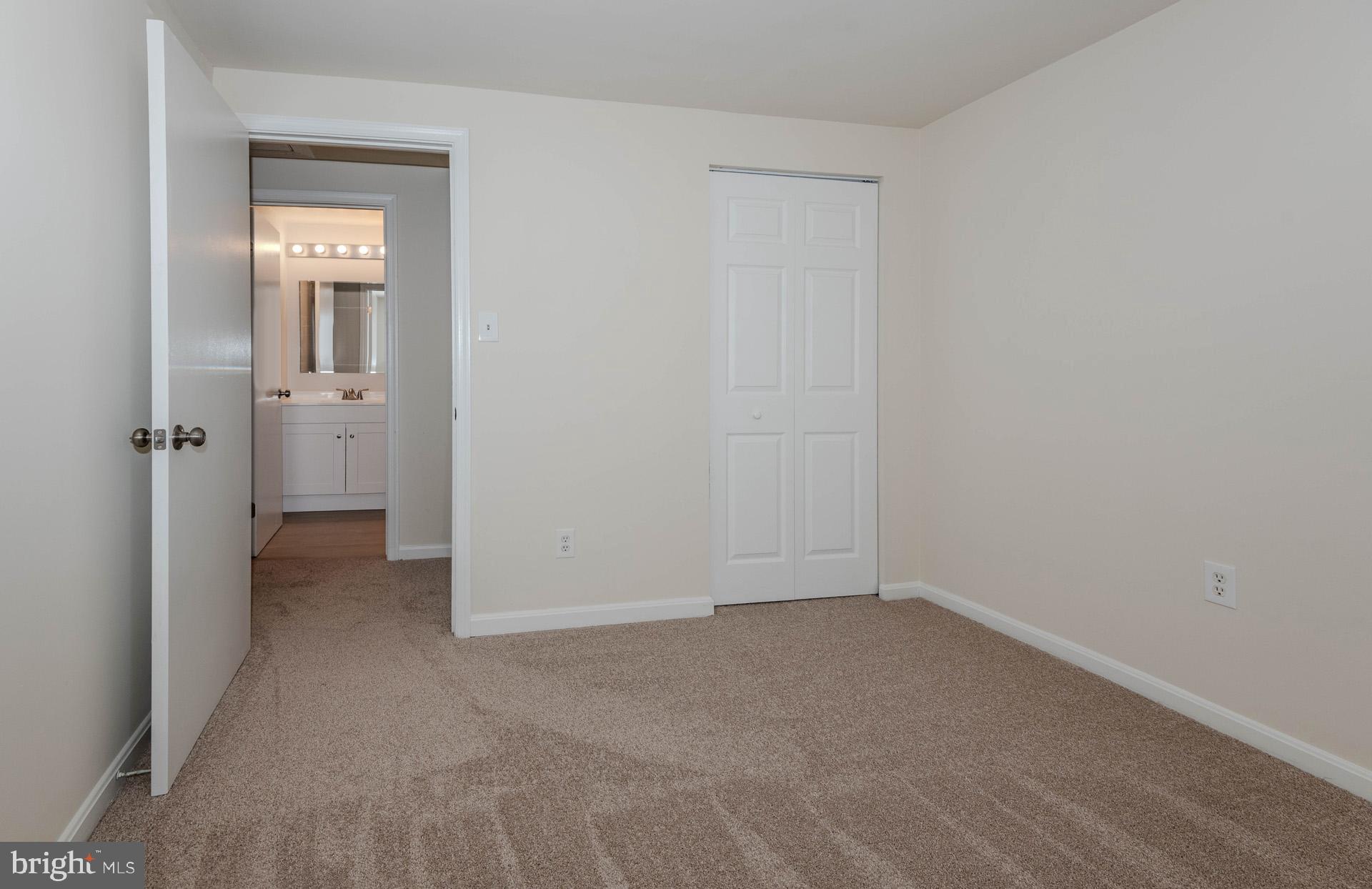 CLOVERLEAF TOWNHOUSES - Residential