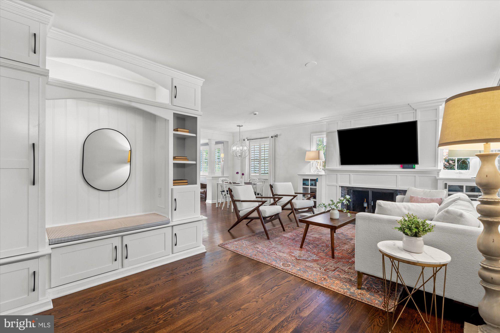 BEVERLEY HILLS - Residential