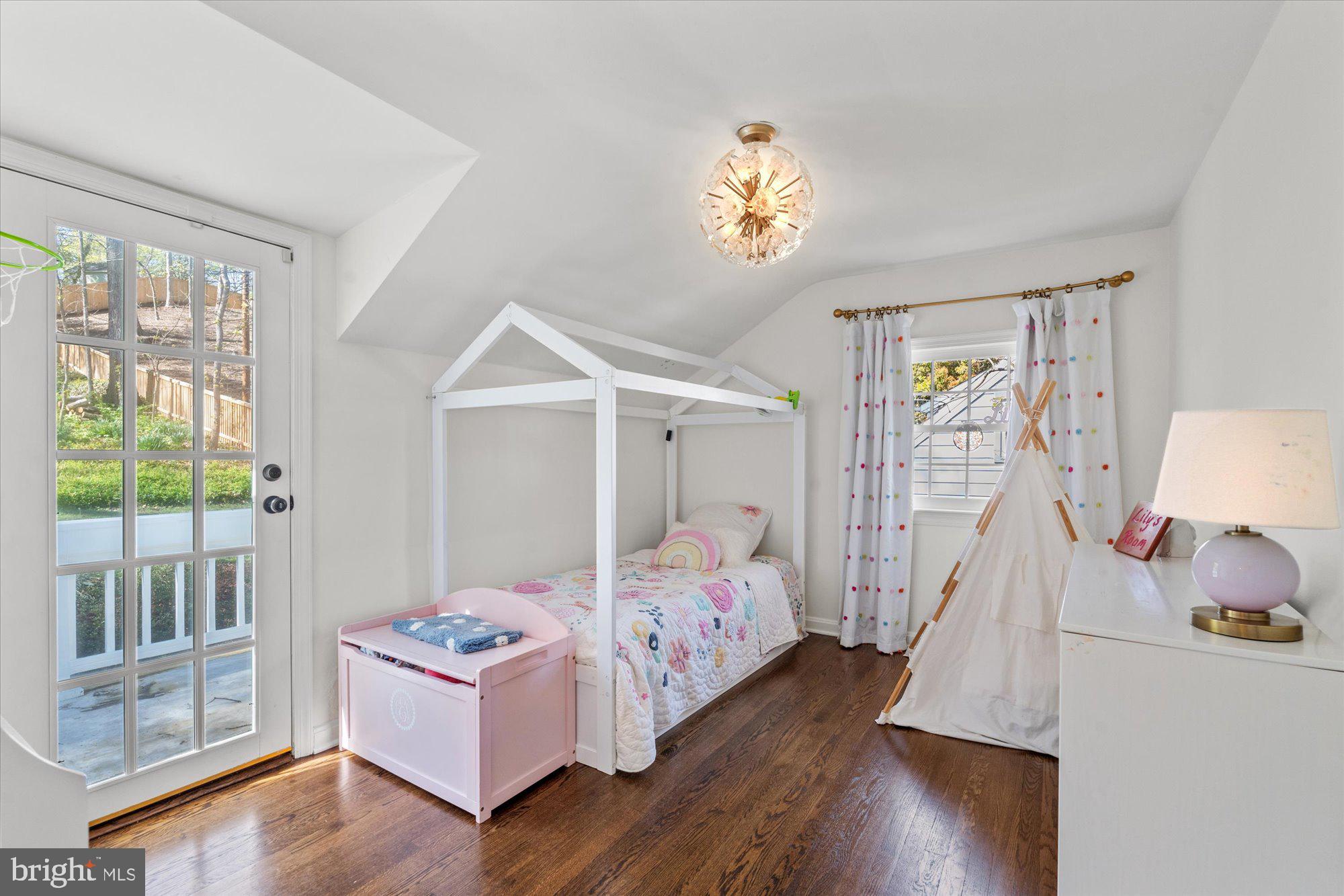 BEVERLEY HILLS - Residential