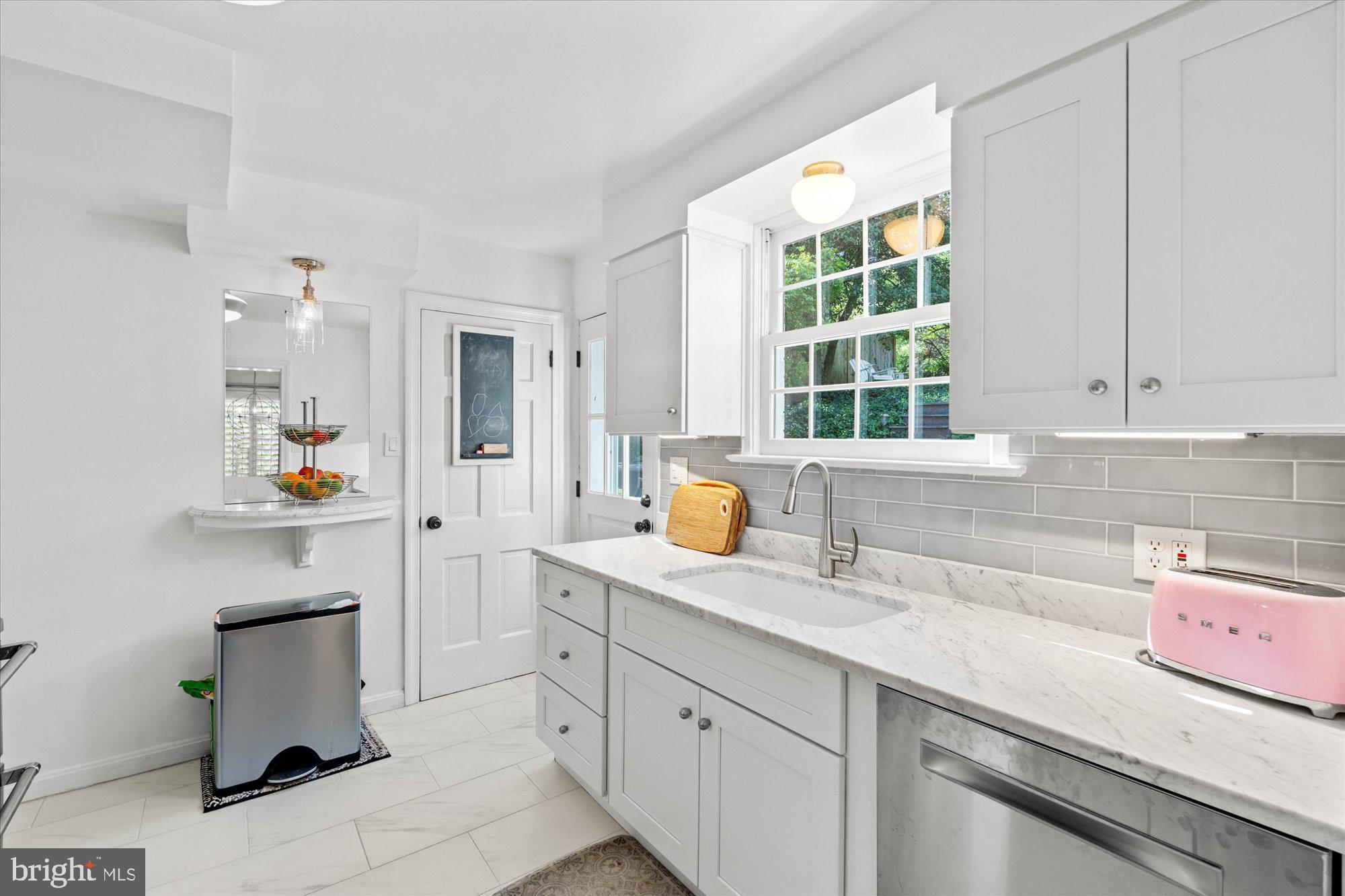 BEVERLEY HILLS - Residential