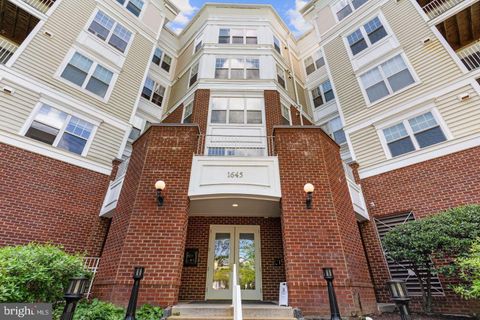 Photo of 1645 International Drive #102, MCLEAN, VA 22102 (MLS # VAFX2321648)
